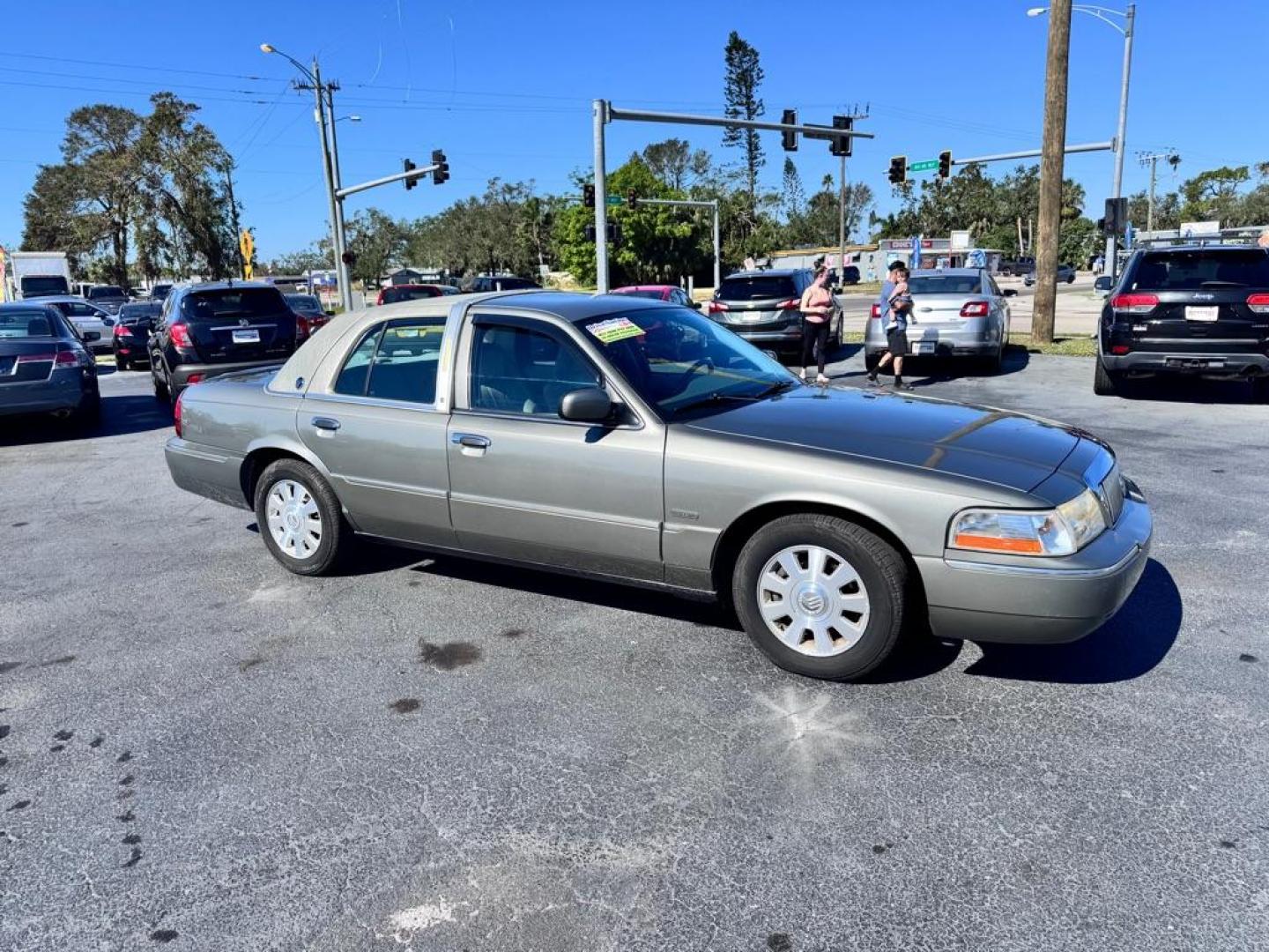 2004 GRAY MERCURY GRAND MARQUIS LS (2MEFM75W94X) with an 4.6L engine, Automatic transmission, located at 2929 9th St. West, Bradenton, 34205, (941) 242-2810, 27.473591, -82.570679 - Thanks for inquring into DriveNation USA! All vehicles listed can be viewed at www.drivenationusa.com for vehicle history reports and additonal info. We cannot quote any terms such as down payments or monthly payments without an application. You can apply directly at www.drivenationusa.com or by con - Photo#1