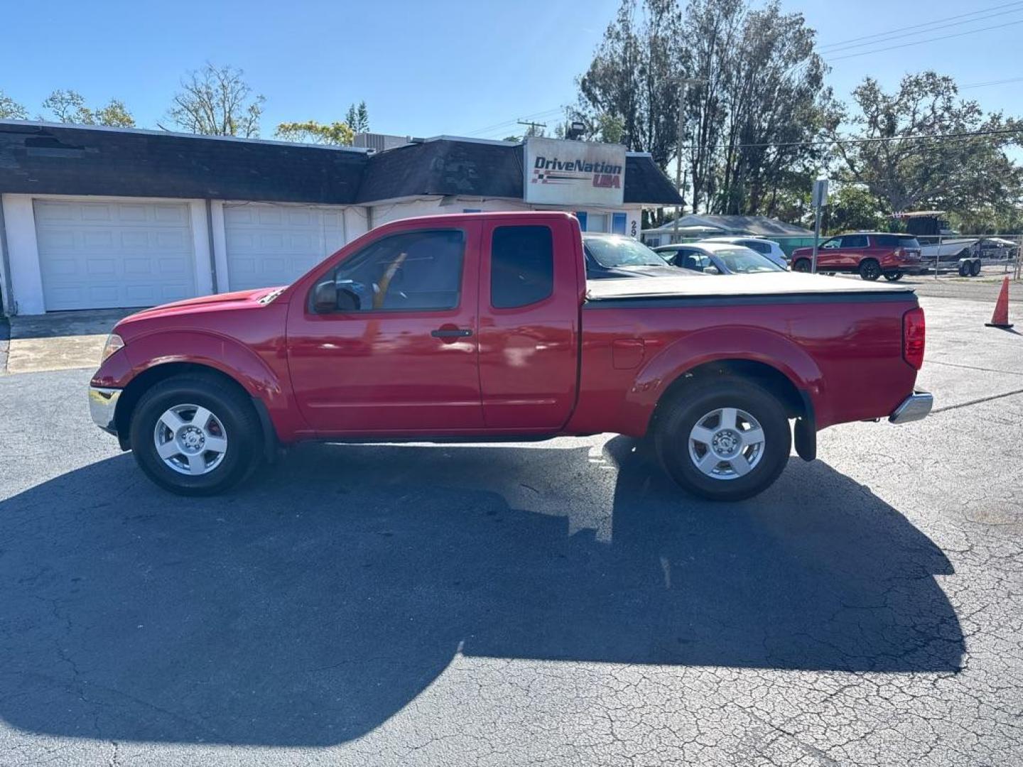 2008 RED NISSAN FRONTIER KING CAB LE (1N6AD06U98C) with an 4.0L engine, Automatic transmission, located at 2929 9th St. West, Bradenton, 34205, (941) 242-2810, 27.473591, -82.570679 - Thanks for inquring into DriveNation USA! All vehicles listed can be viewed at www.drivenationusa.com for vehicle history reports and additonal info. We cannot quote any terms such as down payments or monthly payments without an application. You can apply directly at www.drivenationusa.com or by con - Photo#4