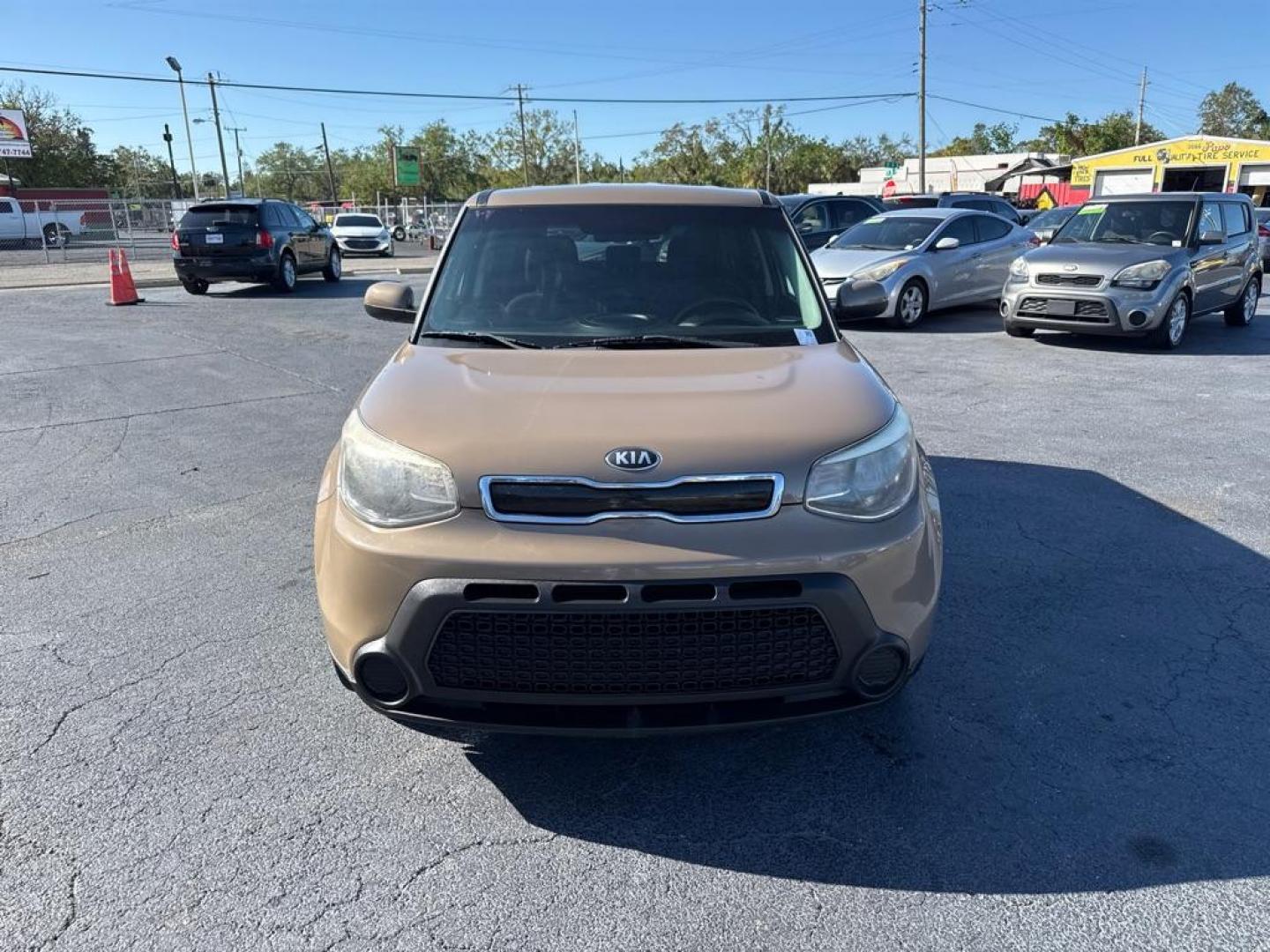 2015 TAN KIA SOUL + (KNDJP3A55F7) with an 2.0L engine, Automatic transmission - Photo#2