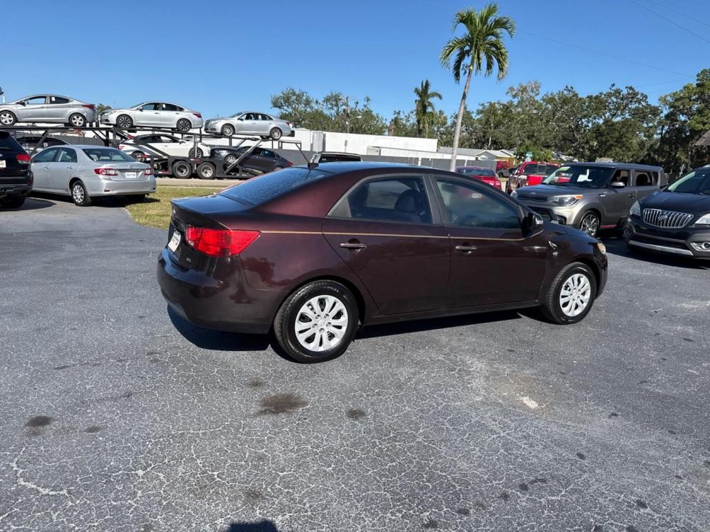 2010 PURPLE KIA FORTE EX (KNAFU4A28A5) with an 2.0L engine, Automatic transmission, located at 2929 9th St. West, Bradenton, 34205, (941) 242-2810, 27.473591, -82.570679 - Thanks for inquring into DriveNation USA! All vehicles listed can be viewed at www.drivenationusa.com for vehicle history reports and additonal info. We cannot quote any terms such as down payments or monthly payments without an application. You can apply directly at www.drivenationusa.com or by con - Photo#7