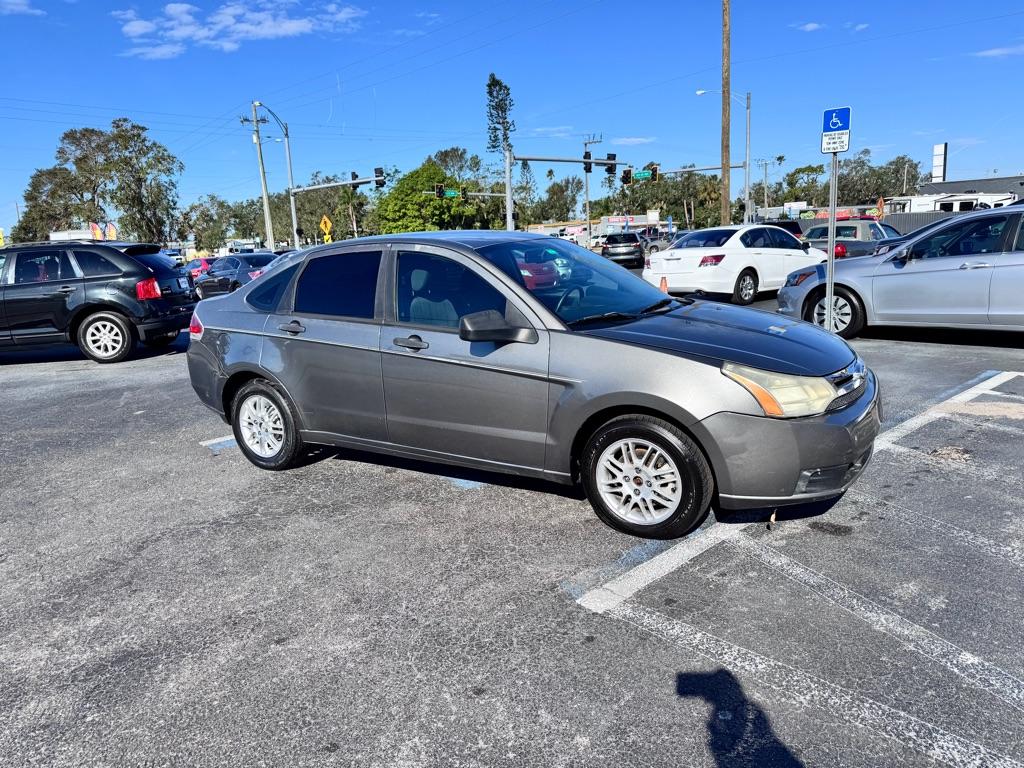 2010 FORD FOCUS SE