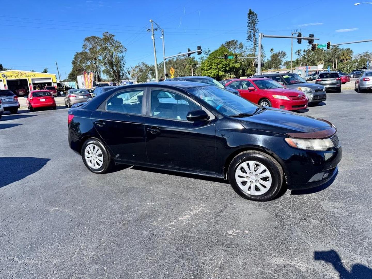 2012 BLACK KIA FORTE EX (KNAFU4A22C5) with an 2.0L engine, Automatic transmission, located at 2929 9th St. West, Bradenton, 34205, (941) 242-2810, 27.473591, -82.570679 - Thanks for inquring into DriveNation USA! All vehicles listed can be viewed at www.drivenationusa.com for vehicle history reports and additonal info. We cannot quote any terms such as down payments or monthly payments without an application. You can apply directly at www.drivenationusa.com or by con - Photo#1