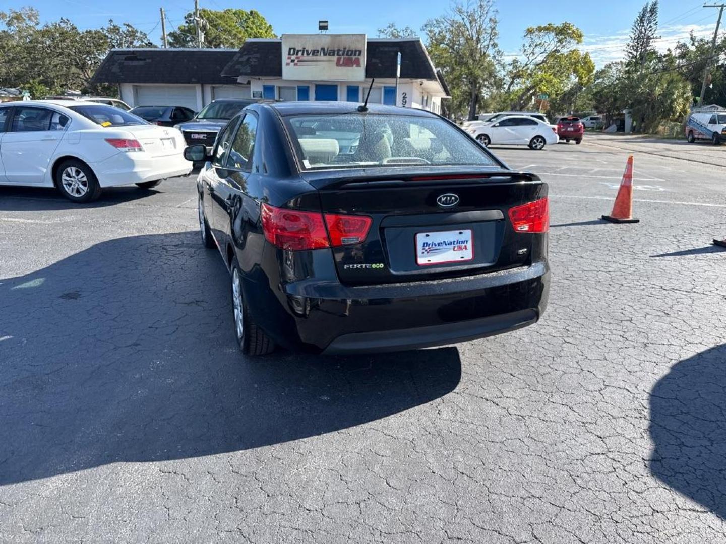 2012 BLACK KIA FORTE EX (KNAFU4A22C5) with an 2.0L engine, Automatic transmission, located at 2929 9th St. West, Bradenton, 34205, (941) 242-2810, 27.473591, -82.570679 - Thanks for inquring into DriveNation USA! All vehicles listed can be viewed at www.drivenationusa.com for vehicle history reports and additonal info. We cannot quote any terms such as down payments or monthly payments without an application. You can apply directly at www.drivenationusa.com or by con - Photo#5