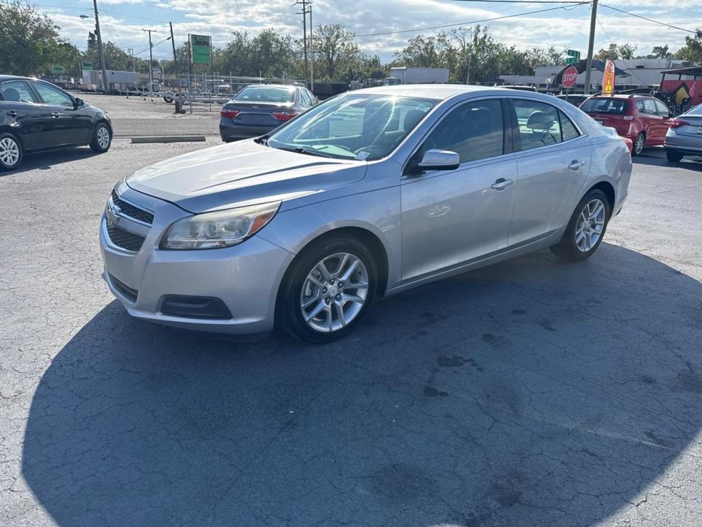 2013 SILVER CHEVROLET MALIBU 1LT (1G11D5RR9DF) with an 2.4L engine, Automatic transmission, located at 2929 9th St. West, Bradenton, 34205, (941) 242-2810, 27.473591, -82.570679 - Photo#3