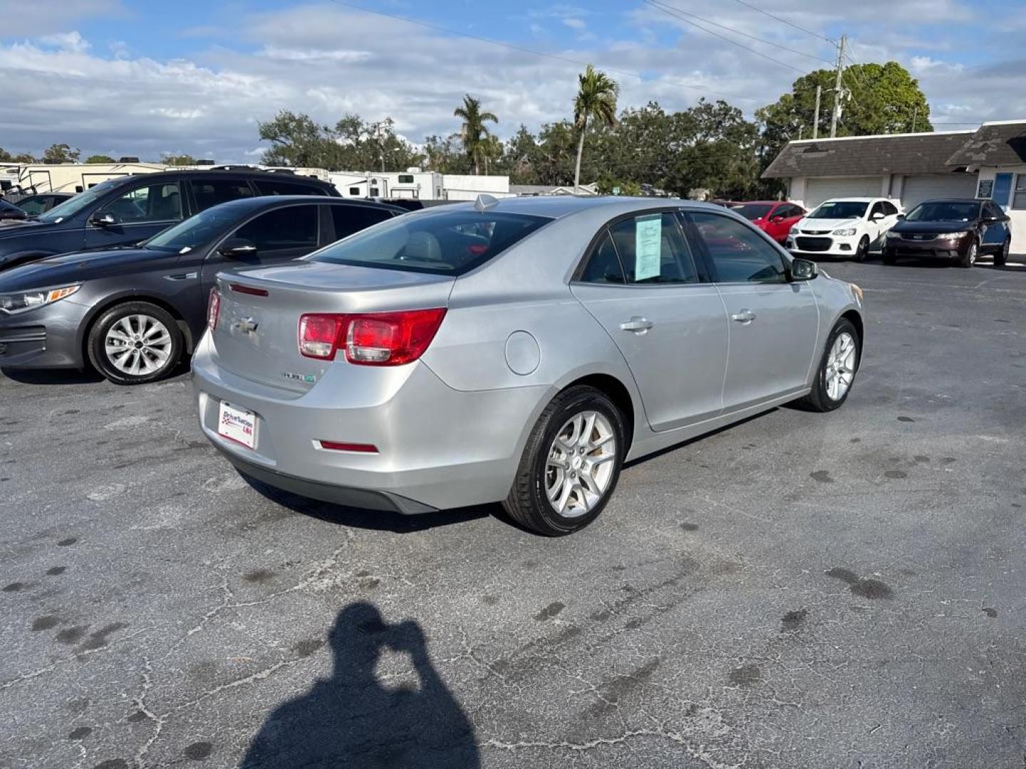 2013 SILVER CHEVROLET MALIBU 1LT (1G11D5RR9DF) with an 2.4L engine, Automatic transmission, located at 2929 9th St. West, Bradenton, 34205, (941) 242-2810, 27.473591, -82.570679 - Photo#5