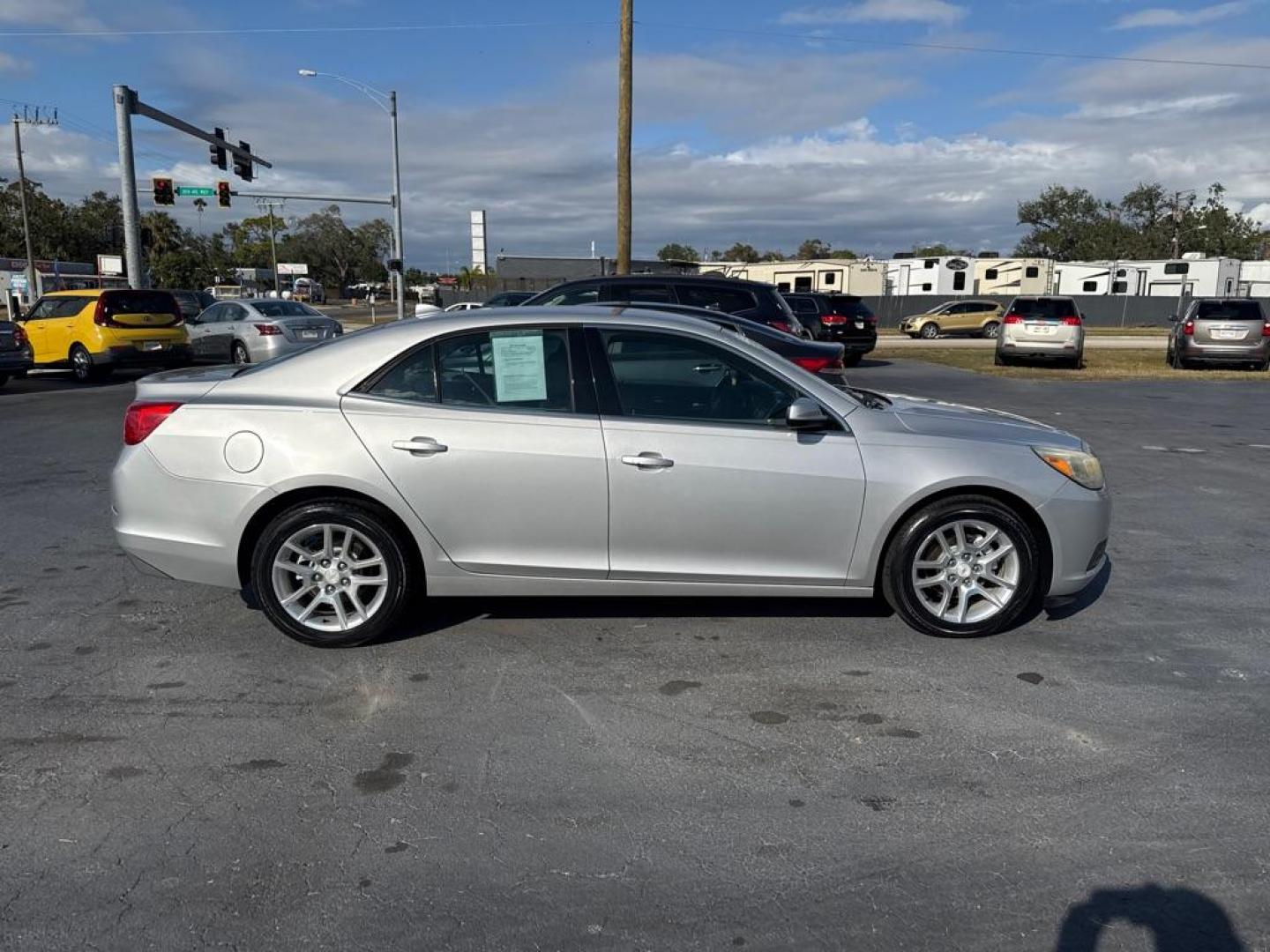 2013 SILVER CHEVROLET MALIBU 1LT (1G11D5RR9DF) with an 2.4L engine, Automatic transmission, located at 2929 9th St. West, Bradenton, 34205, (941) 242-2810, 27.473591, -82.570679 - Photo#6