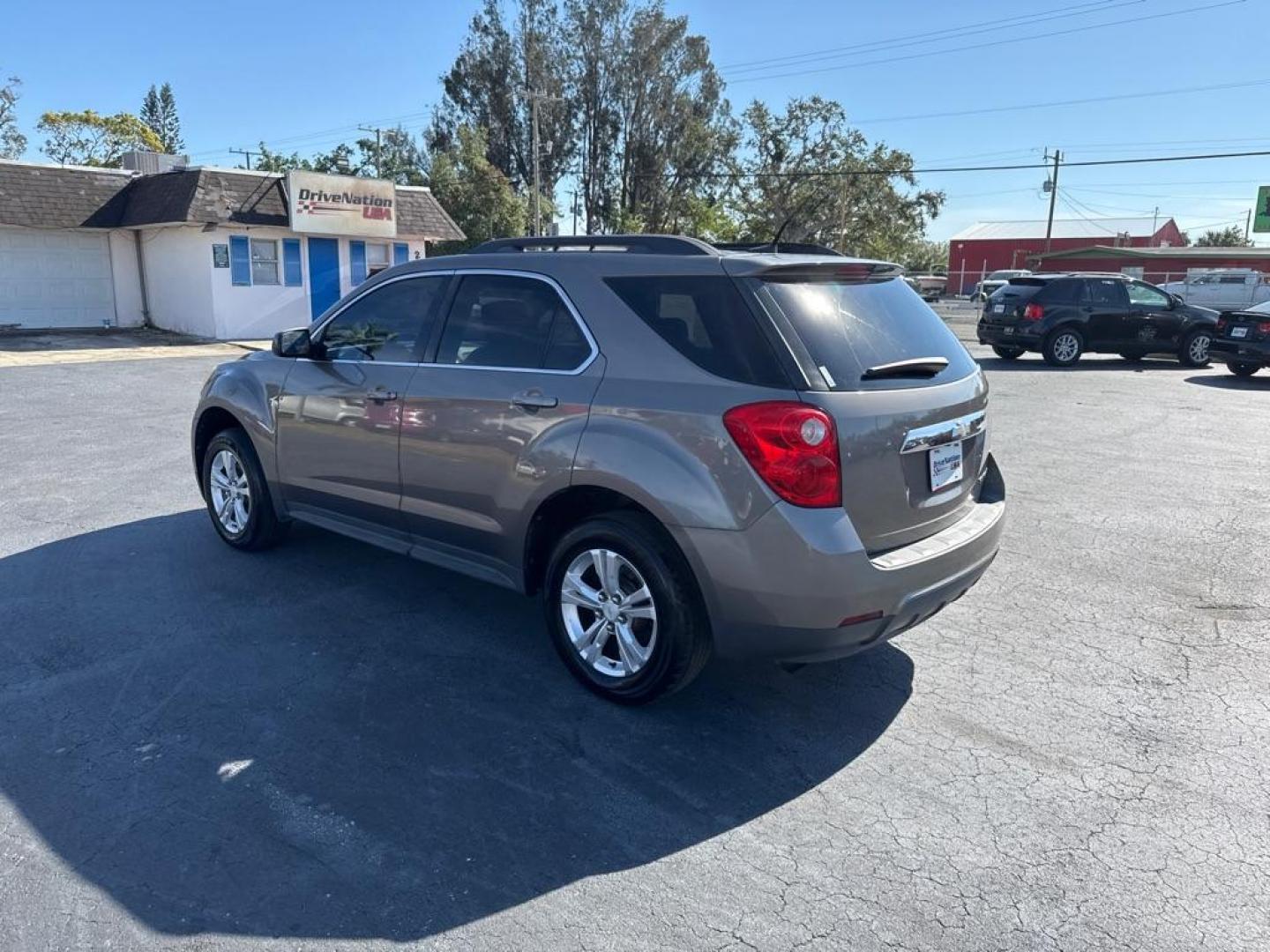 2012 GRAY CHEVROLET EQUINOX LT (2GNALDEK9C6) with an 2.4L engine, Automatic transmission, located at 2929 9th St. West, Bradenton, 34205, (941) 242-2810, 27.473591, -82.570679 - Thanks for inquring into DriveNation USA! All vehicles listed can be viewed at www.drivenationusa.com for vehicle history reports and additonal info. We cannot quote any terms such as down payments or monthly payments without an application. You can apply directly at www.drivenationusa.com or by con - Photo#5