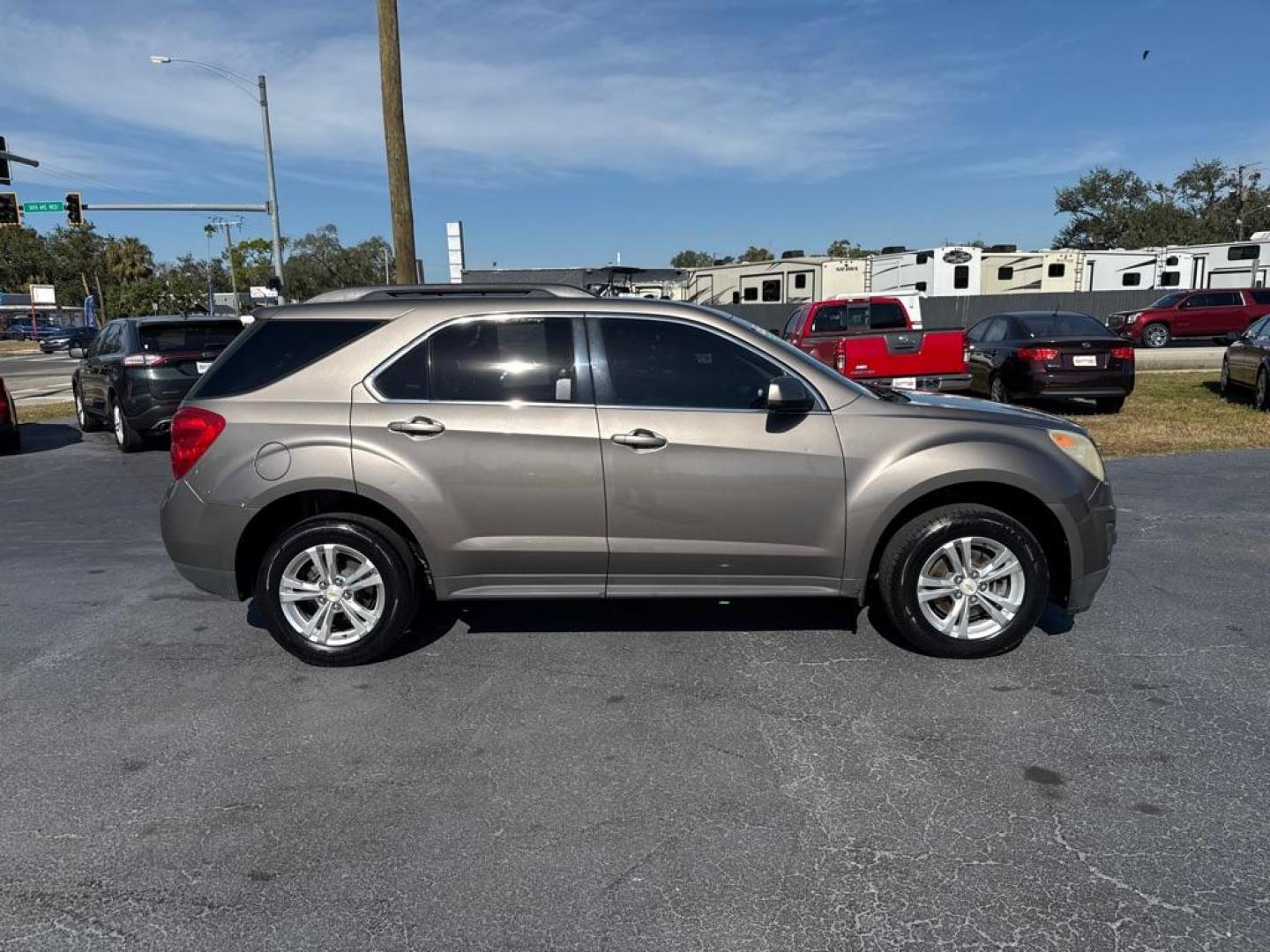 2012 GRAY CHEVROLET EQUINOX LT (2GNALDEK9C6) with an 2.4L engine, Automatic transmission, located at 2929 9th St. West, Bradenton, 34205, (941) 242-2810, 27.473591, -82.570679 - Thanks for inquring into DriveNation USA! All vehicles listed can be viewed at www.drivenationusa.com for vehicle history reports and additonal info. We cannot quote any terms such as down payments or monthly payments without an application. You can apply directly at www.drivenationusa.com or by con - Photo#8