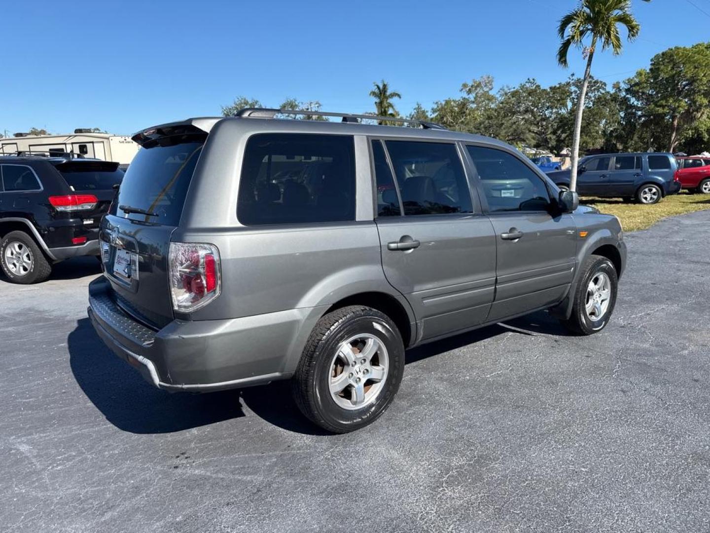 2008 TAN HONDA PILOT EXL (5FNYF28758B) with an 3.5L engine, Automatic transmission, located at 2929 9th St. West, Bradenton, 34205, (941) 242-2810, 27.473591, -82.570679 - Thanks for inquring into DriveNation USA! All vehicles listed can be viewed at www.drivenationusa.com for vehicle history reports and additonal info. We cannot quote any terms such as down payments or monthly payments without an application. You can apply directly at www.drivenationusa.com or by con - Photo#6