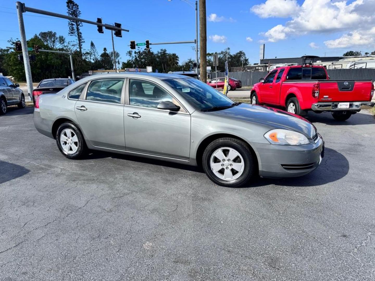 2008 GRAY CHEVROLET IMPALA LT (2G1WT55K781) with an 3.5L engine, Automatic transmission, located at 2929 9th St. West, Bradenton, 34205, (941) 242-2810, 27.473591, -82.570679 - Thanks for inquring into DriveNation USA! All vehicles listed can be viewed at www.drivenationusa.com for vehicle history reports and additonal info. We cannot quote any terms such as down payments or monthly payments without an application. You can apply directly at www.drivenationusa.com or by con - Photo#1