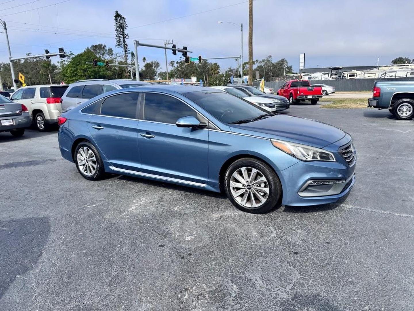 2015 BLUE HYUNDAI SONATA SPORT (5NPE34AF9FH) with an 2.4L engine, Automatic transmission, located at 2929 9th St. West, Bradenton, 34205, (941) 242-2810, 27.473591, -82.570679 - Thanks for inquring into DriveNation USA! All vehicles listed can be viewed at www.drivenationusa.com for vehicle history reports and additonal info. We cannot quote any terms such as down payments or monthly payments without an application. You can apply directly at www.drivenationusa.com or by con - Photo#1