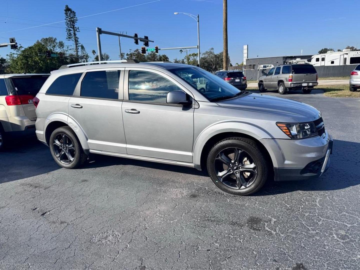 2018 GRAY DODGE JOURNEY CROSSROAD (3C4PDDGG9JT) with an 3.6L engine, Automatic transmission, located at 2929 9th St. West, Bradenton, 34205, (941) 242-2810, 27.473591, -82.570679 - Thanks for inquring into DriveNation USA! All vehicles listed can be viewed at www.drivenationusa.com for vehicle history reports and additonal info. We cannot quote any terms such as down payments or monthly payments without an application. You can apply directly at www.drivenationusa.com or by con - Photo#2