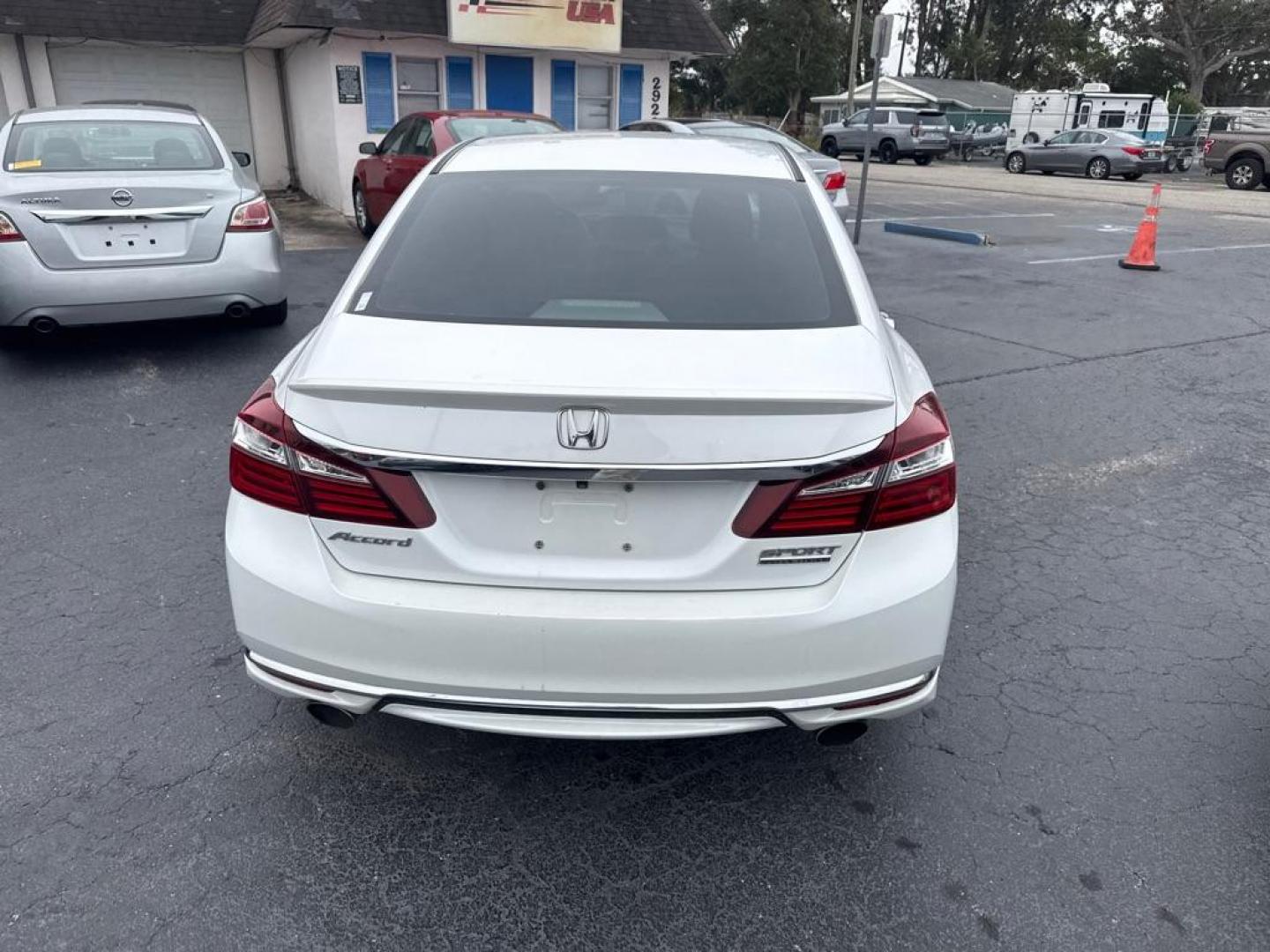 2017 WHITE HONDA ACCORD SPORT SPECIAL EDITION (1HGCR2F14HA) with an 2.4L engine, Continuously Variable transmission, located at 2929 9th St. West, Bradenton, 34205, (941) 242-2810, 27.473591, -82.570679 - Thanks for inquring into DriveNation USA! All vehicles listed can be viewed at www.drivenationusa.com for vehicle history reports and additonal info. We cannot quote any terms such as down payments or monthly payments without an application. You can apply directly at www.drivenationusa.com or by con - Photo#5