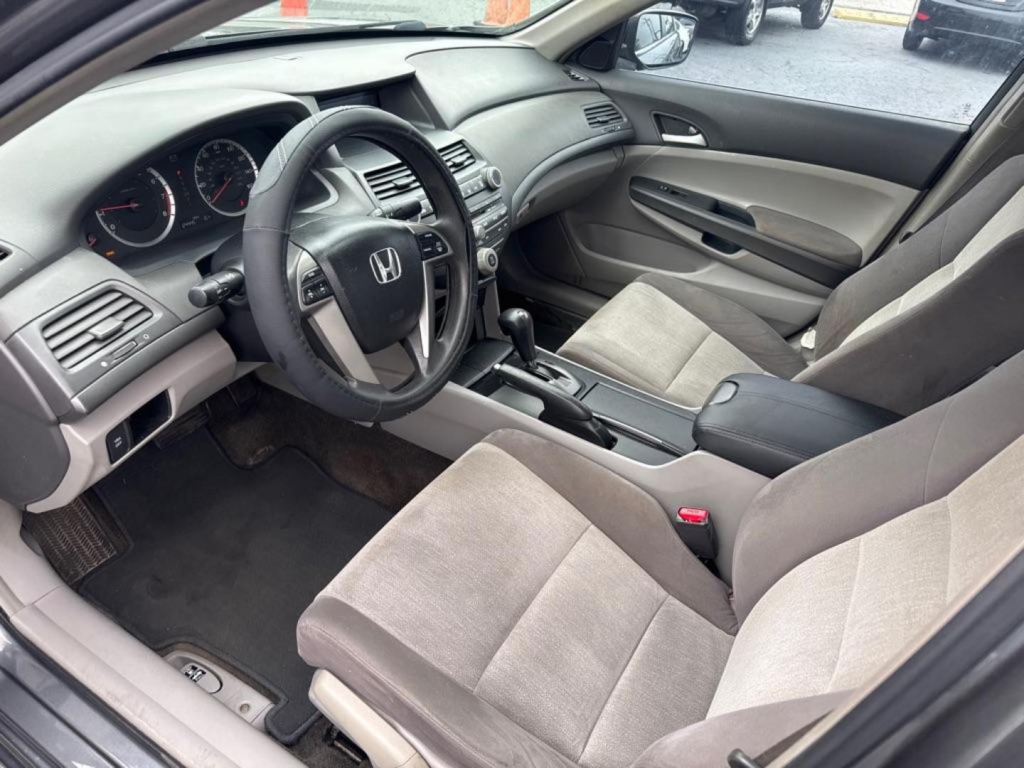 2009 GRAY HONDA ACCORD LX (1HGCP26349A) with an 2.4L engine, Automatic transmission, located at 2929 9th St. West, Bradenton, 34205, (941) 242-2810, 27.473591, -82.570679 - Thanks for inquring into DriveNation USA! All vehicles listed can be viewed at www.drivenationusa.com for vehicle history reports and additonal info. We cannot quote any terms such as down payments or monthly payments without an application. You can apply directly at www.drivenationusa.com or by con - Photo#8