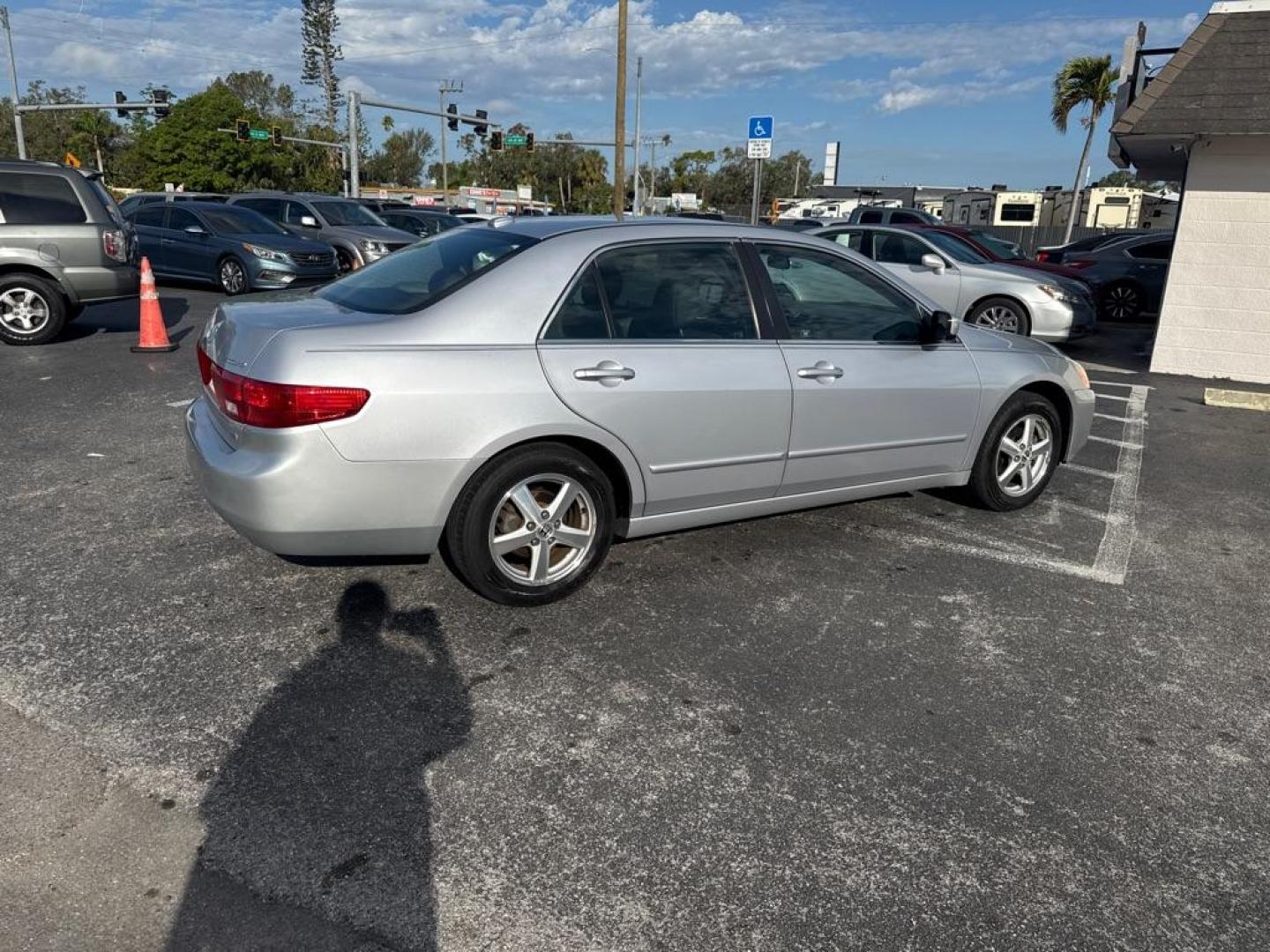 2005 SILVER HONDA ACCORD EX (1HGCM56835A) with an 2.4L engine, Automatic transmission, located at 2929 9th St. West, Bradenton, 34205, (941) 242-2810, 27.473591, -82.570679 - Thanks for inquring into DriveNation USA! All vehicles listed can be viewed at www.drivenationusa.com for vehicle history reports and additonal info. We cannot quote any terms such as down payments or monthly payments without an application. You can apply directly at www.drivenationusa.com or by con - Photo#6