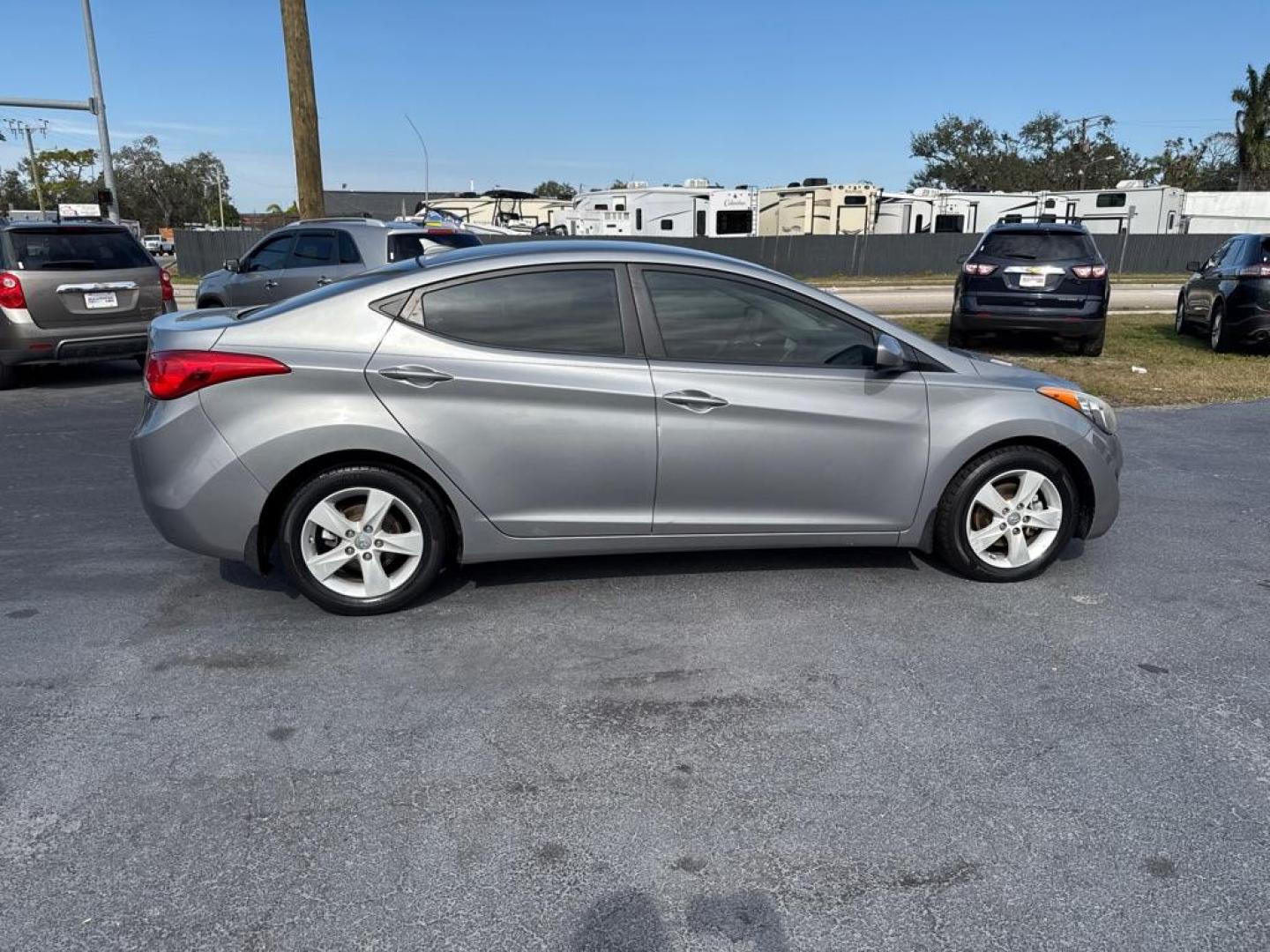 2013 GRAY HYUNDAI ELANTRA GLS (KMHDH4AE1DU) with an 1.8L engine, Automatic transmission, located at 2929 9th St. West, Bradenton, 34205, (941) 242-2810, 27.473591, -82.570679 - Thanks for inquring into DriveNation USA! All vehicles listed can be viewed at www.drivenationusa.com for vehicle history reports and additonal info. We cannot quote any terms such as down payments or monthly payments without an application. You can apply directly at www.drivenationusa.com or by con - Photo#9