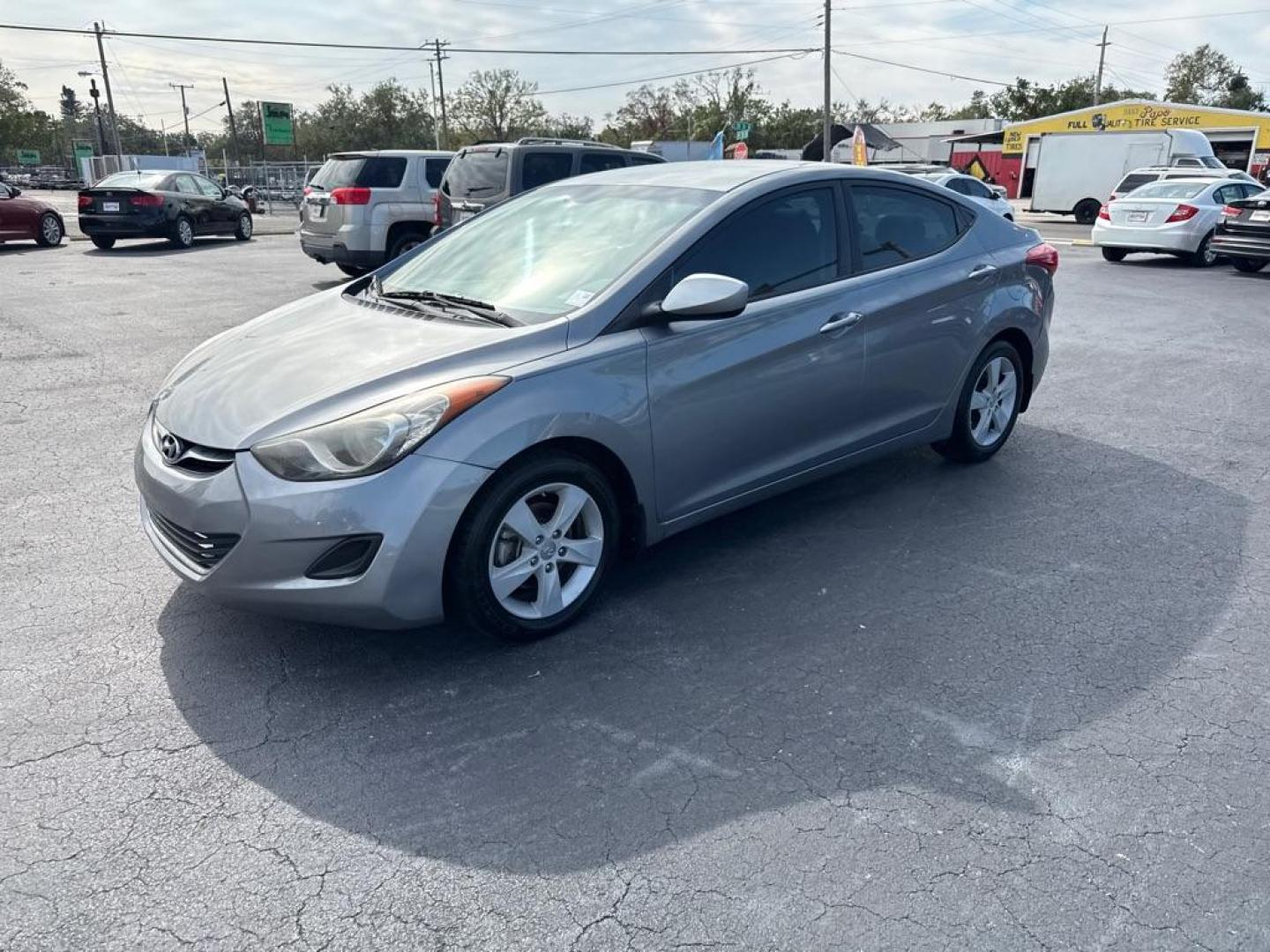 2013 GRAY HYUNDAI ELANTRA GLS (KMHDH4AE1DU) with an 1.8L engine, Automatic transmission, located at 2929 9th St. West, Bradenton, 34205, (941) 242-2810, 27.473591, -82.570679 - Thanks for inquring into DriveNation USA! All vehicles listed can be viewed at www.drivenationusa.com for vehicle history reports and additonal info. We cannot quote any terms such as down payments or monthly payments without an application. You can apply directly at www.drivenationusa.com or by con - Photo#4