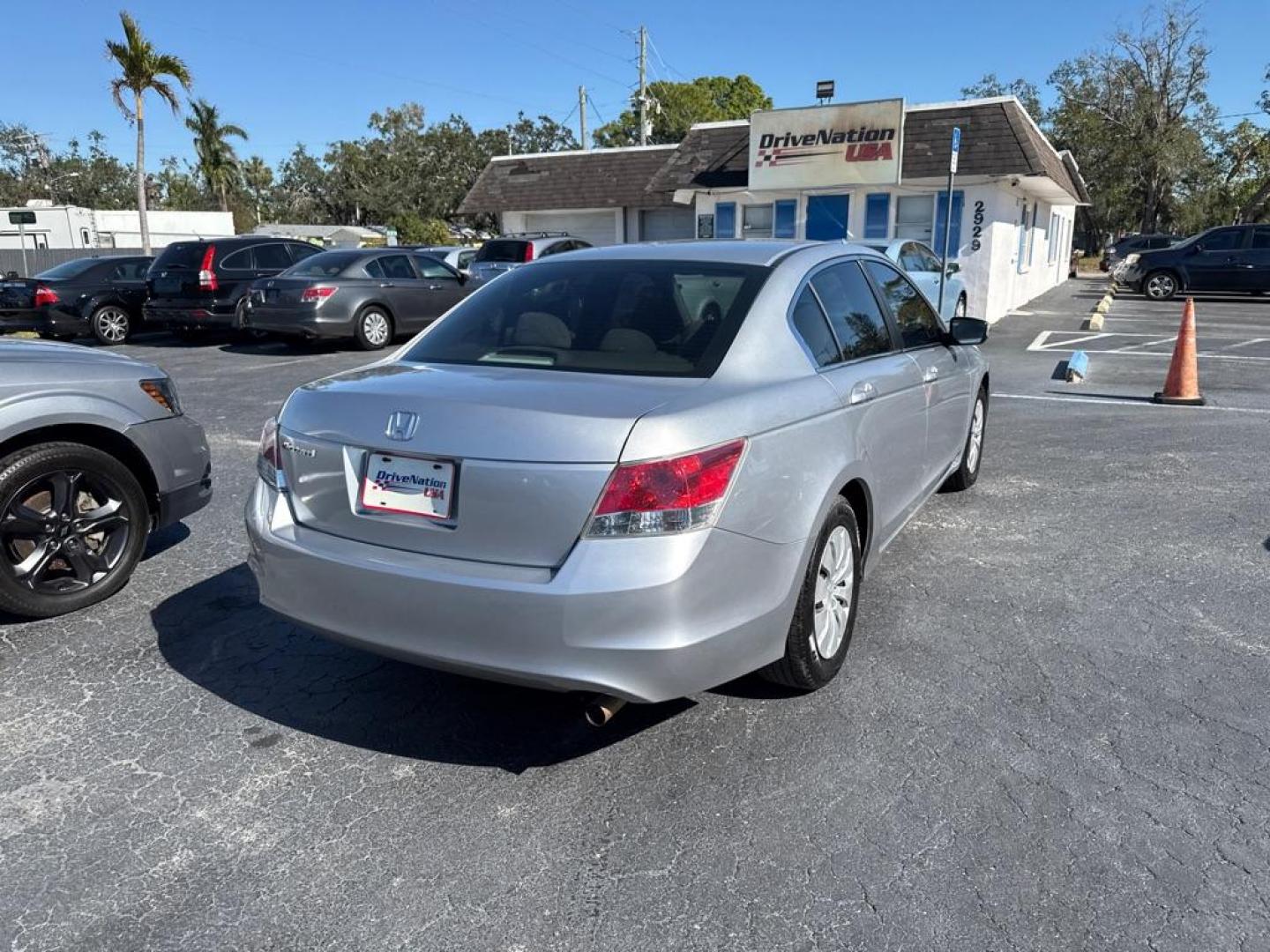 2010 SILVER HONDA ACCORD LX (1HGCP2F35AA) with an 2.4L engine, Automatic transmission, located at 2929 9th St. West, Bradenton, 34205, (941) 242-2810, 27.473591, -82.570679 - Photo#6