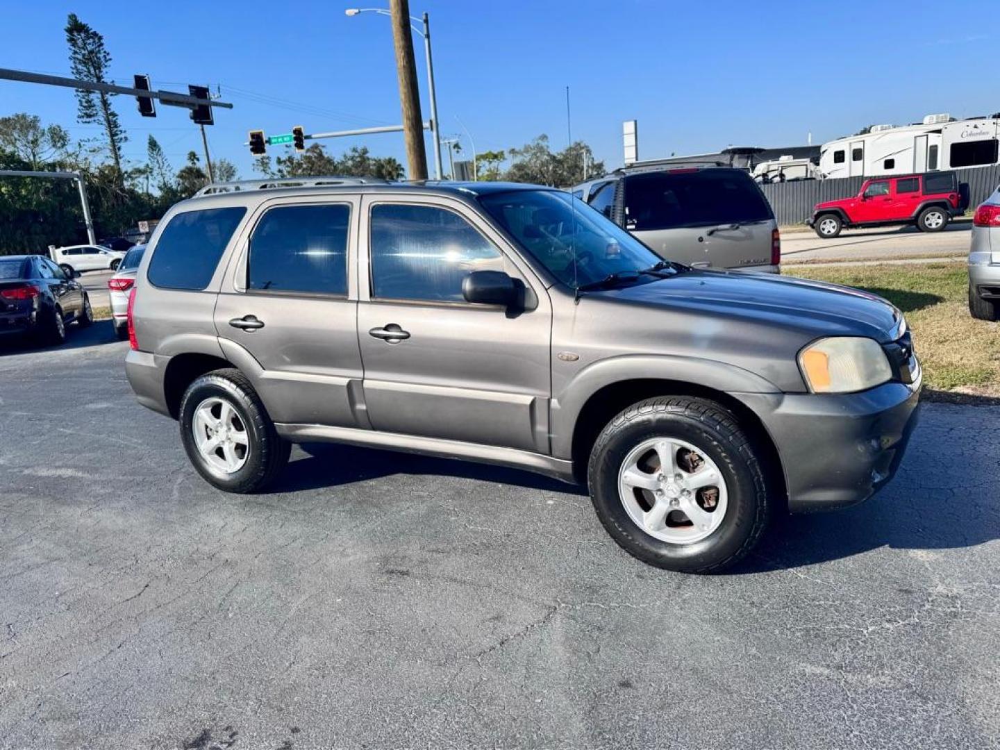 2006 GRAY MAZDA TRIBUTE S (4F2YZ04106K) with an 3.0L engine, Automatic transmission, located at 2929 9th St. West, Bradenton, 34205, (941) 242-2810, 27.473591, -82.570679 - Thanks for inquring into DriveNation USA! All vehicles listed can be viewed at www.drivenationusa.com for vehicle history reports and additonal info. We cannot quote any terms such as down payments or monthly payments without an application. You can apply directly at www.drivenationusa.com or by con - Photo#0