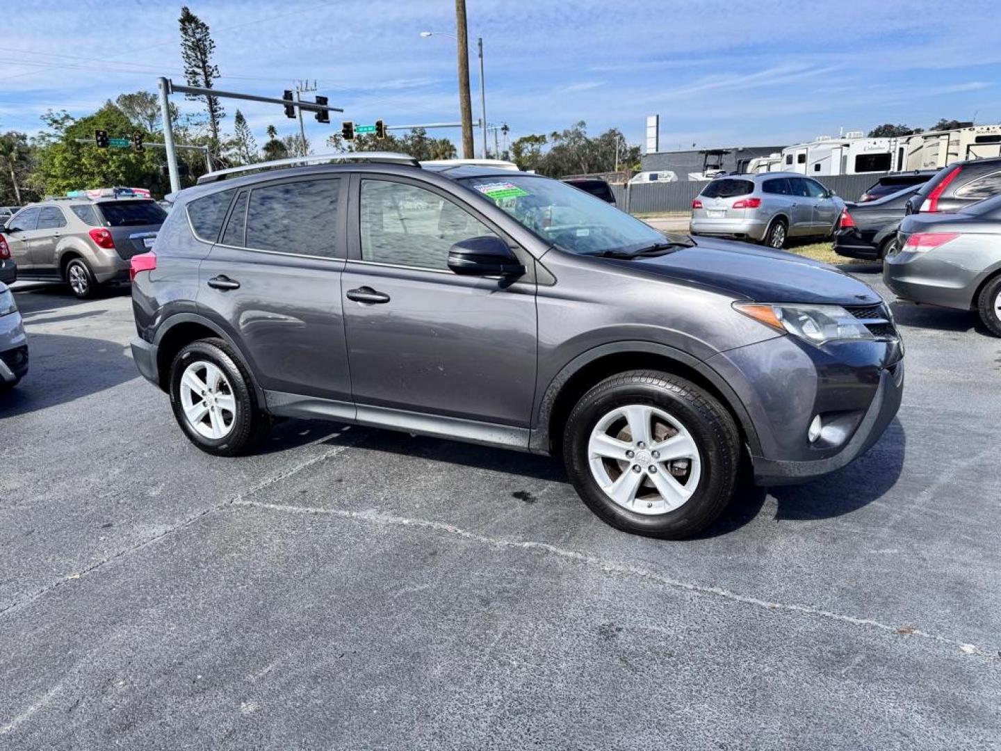 2014 GRAY TOYOTA RAV4 XLE (JTMWFREV9EJ) with an 2.5L engine, Automatic transmission, located at 2929 9th St. West, Bradenton, 34205, (941) 242-2810, 27.473591, -82.570679 - Thanks for inquring into DriveNation USA! All vehicles listed can be viewed at www.drivenationusa.com for vehicle history reports and additonal info. We cannot quote any terms such as down payments or monthly payments without an application. You can apply directly at www.drivenationusa.com or by con - Photo#1