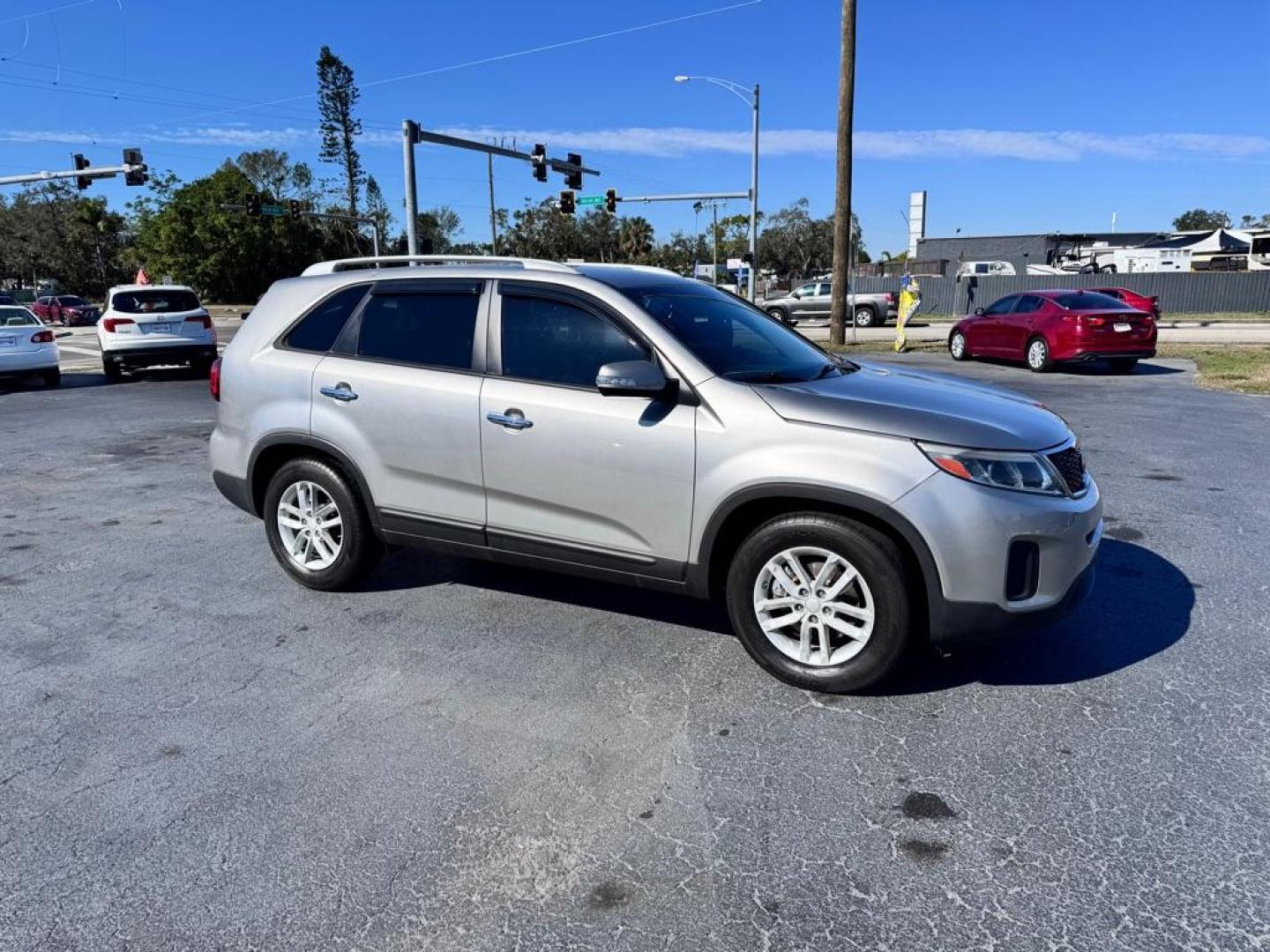 2014 SILVER KIA SORENTO LX (5XYKT4A76EG) with an 3.3L engine, Automatic transmission, located at 2929 9th St. West, Bradenton, 34205, (941) 242-2810, 27.473591, -82.570679 - Thanks for inquring into DriveNation USA! All vehicles listed can be viewed at www.drivenationusa.com for vehicle history reports and additonal info. We cannot quote any terms such as down payments or monthly payments without an application. You can apply directly at www.drivenationusa.com or by con - Photo#0