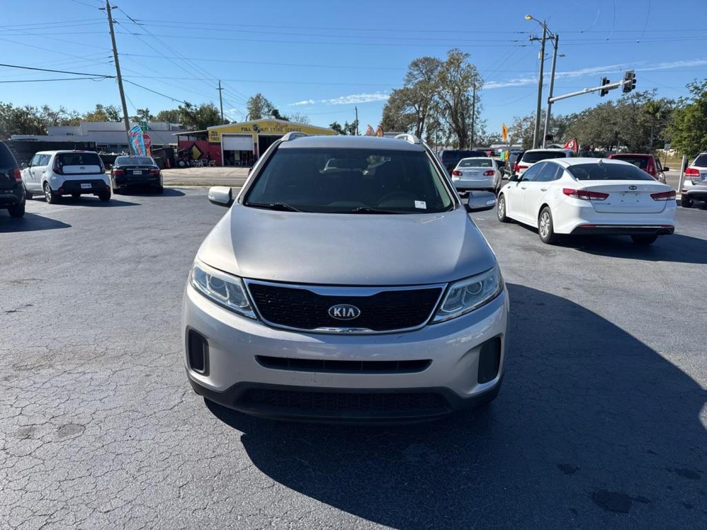 2014 SILVER KIA SORENTO LX (5XYKT4A76EG) with an 3.3L engine, Automatic transmission, located at 2929 9th St. West, Bradenton, 34205, (941) 242-2810, 27.473591, -82.570679 - Thanks for inquring into DriveNation USA! All vehicles listed can be viewed at www.drivenationusa.com for vehicle history reports and additonal info. We cannot quote any terms such as down payments or monthly payments without an application. You can apply directly at www.drivenationusa.com or by con - Photo#2