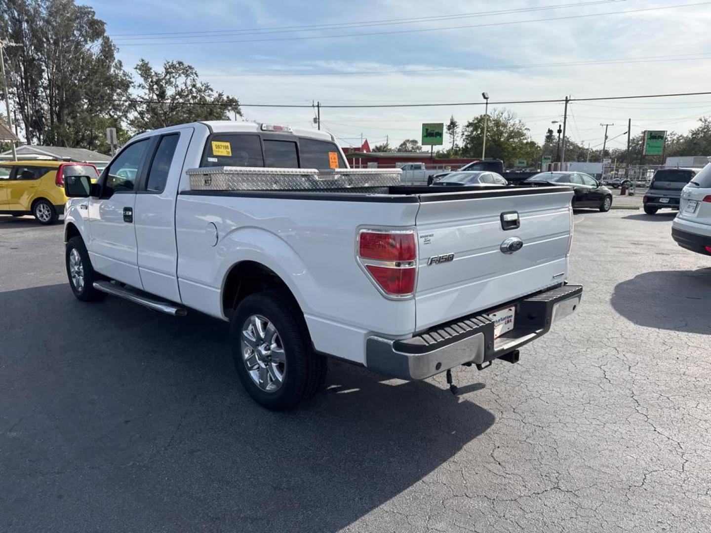 2013 WHITE FORD F150 SUPER CAB (1FTFX1CF2DF) with an 5.0L engine, Automatic transmission - Thanks for inquring into DriveNation USA! All vehicles listed can be viewed at www.drivenationusa.com for vehicle history reports and additonal info. We cannot quote any terms such as down payments or monthly payments without an application. You can apply directly at www.drivenationusa.com or by con - Photo#5