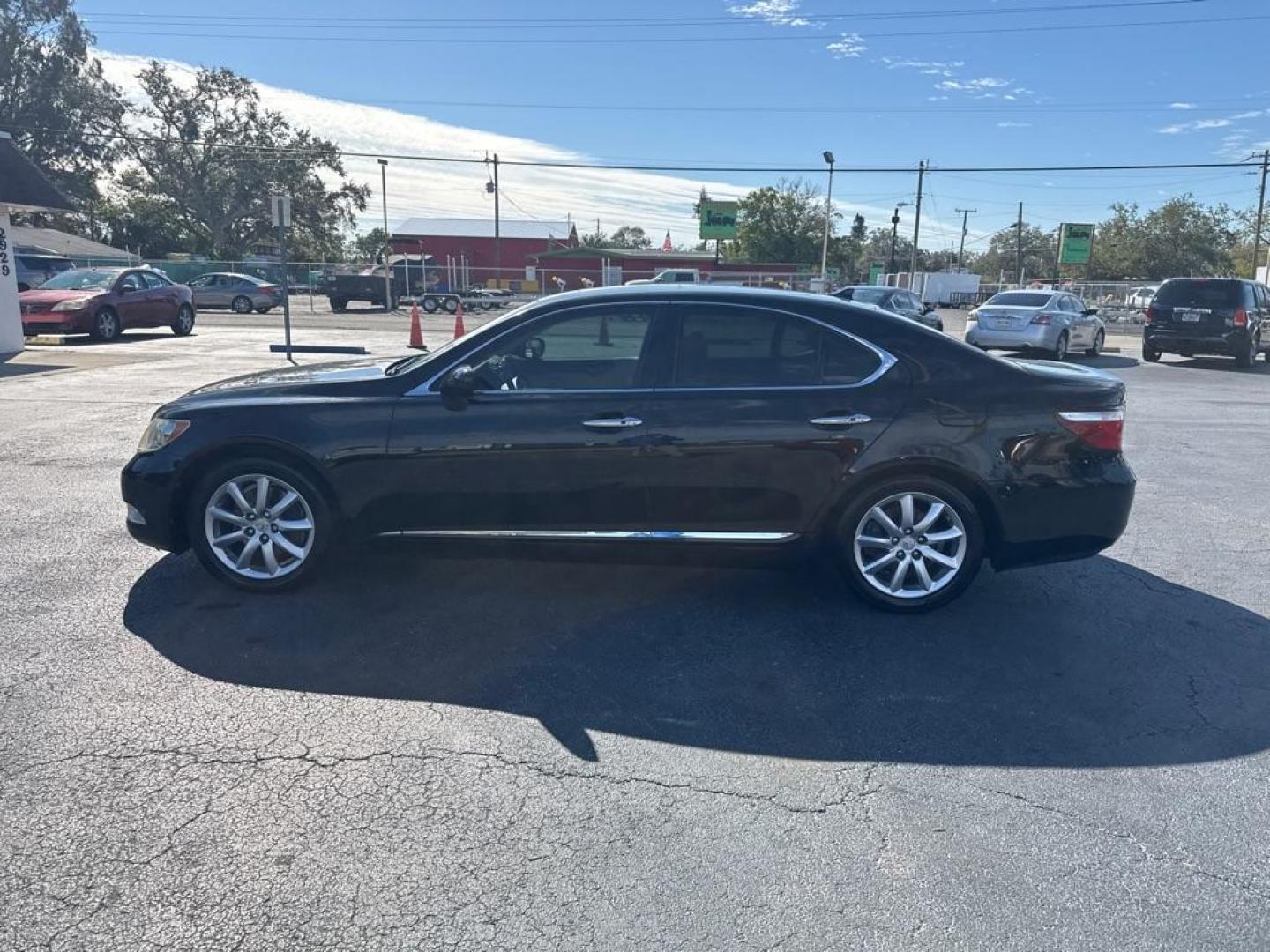 2008 BLACK LEXUS LS 460 (JTHBL46F185) with an 4.6L engine, Automatic transmission, located at 2929 9th St. West, Bradenton, 34205, (941) 242-2810, 27.473591, -82.570679 - Photo#5