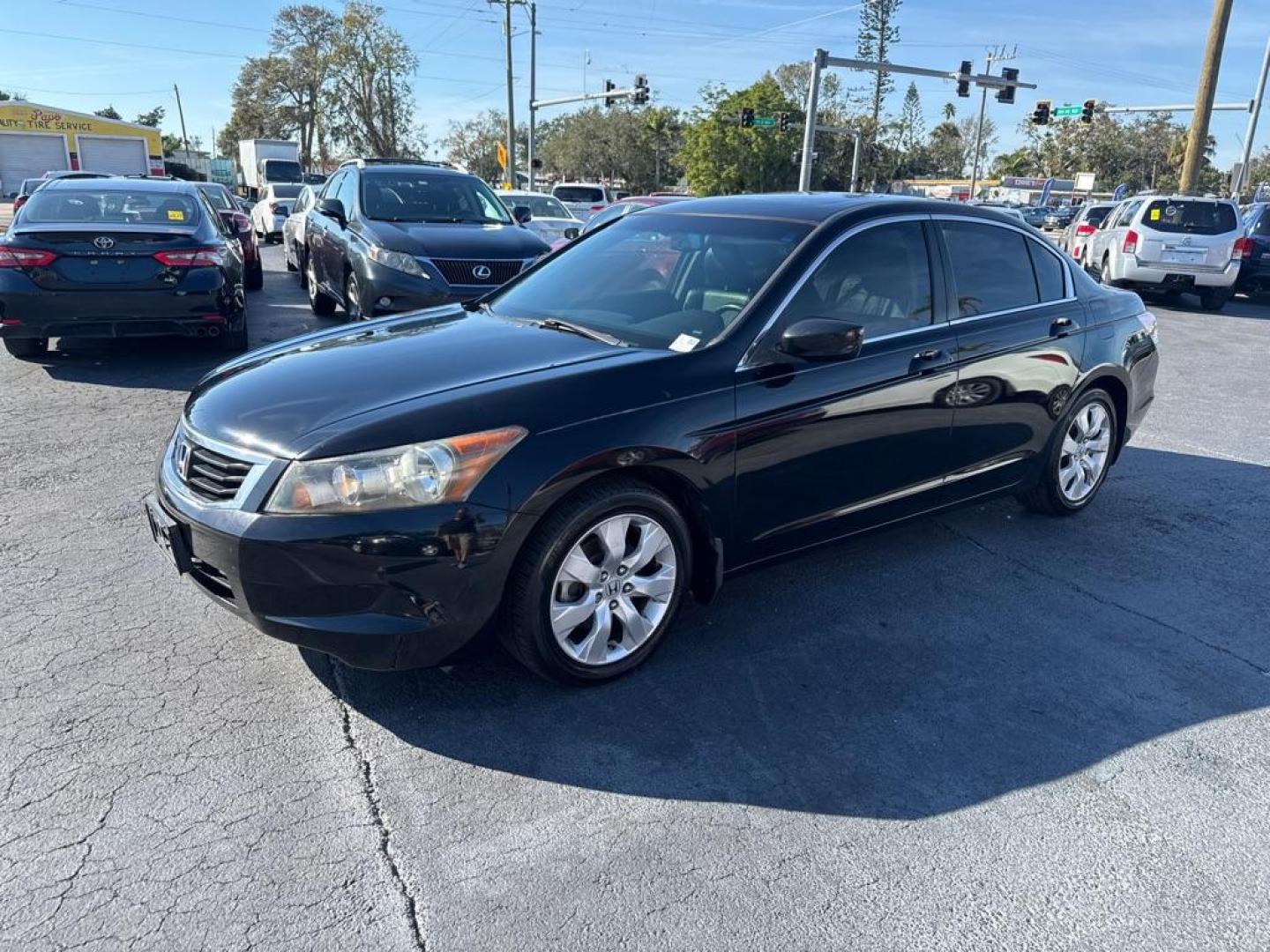 2008 BLACK HONDA ACCORD EXL (JHMCP26828C) with an 2.4L engine, Automatic transmission, located at 2929 9th St. West, Bradenton, 34205, (941) 242-2810, 27.473591, -82.570679 - Photo#4