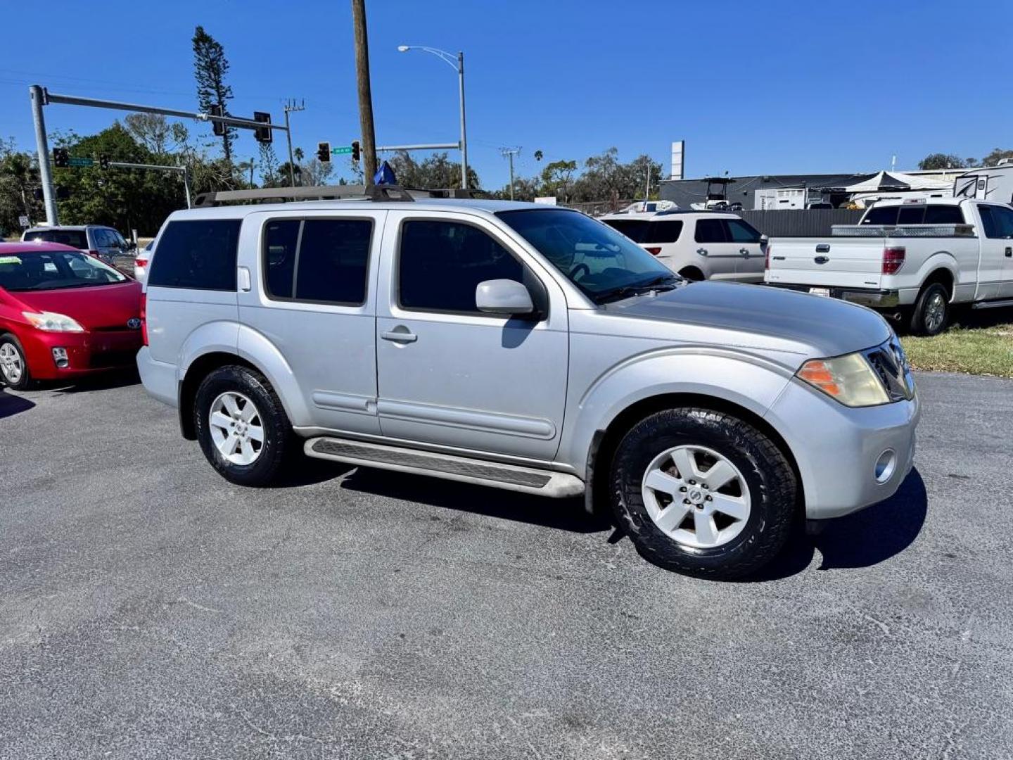 2008 SILVER NISSAN PATHFINDER S (5N1AR18U38C) with an 4.0L engine, Continuously Variable transmission, located at 2929 9th St. West, Bradenton, 34205, (941) 242-2810, 27.473591, -82.570679 - Thanks for inquring into DriveNation USA! All vehicles listed can be viewed at www.drivenationusa.com for vehicle history reports and additonal info. We cannot quote any terms such as down payments or monthly payments without an application. You can apply directly at www.drivenationusa.com or by con - Photo#0