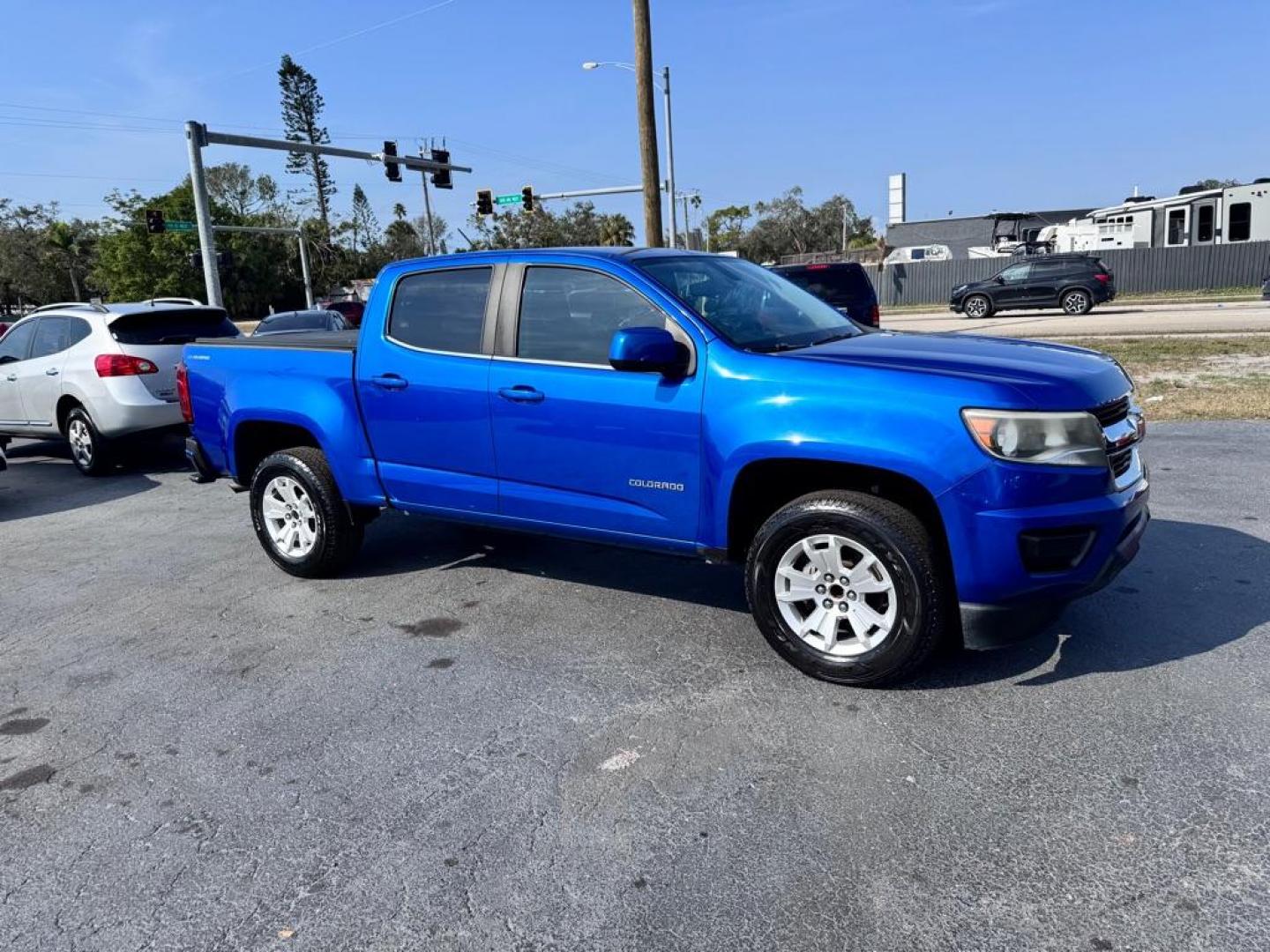 2018 BLUE CHEVROLET COLORADO LT (1GCGSCEA7J1) with an 2.5L engine, Automatic transmission, located at 2929 9th St. West, Bradenton, 34205, (941) 242-2810, 27.473591, -82.570679 - Photo#1