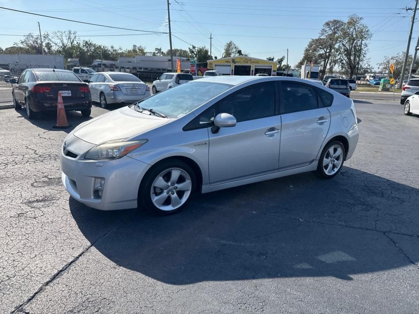 2010 SILVER TOYOTA PRIUS 3 (JTDKN3DU0A5) with an 1.8L engine, Continuously Variable transmission, located at 2929 9th St. West, Bradenton, 34205, (941) 242-2810, 27.473591, -82.570679 - Thanks for inquring into DriveNation USA! All vehicles listed can be viewed at www.drivenationusa.com for vehicle history reports and additonal info. We cannot quote any terms such as down payments or monthly payments without an application. You can apply directly at www.drivenationusa.com or by con - Photo#4