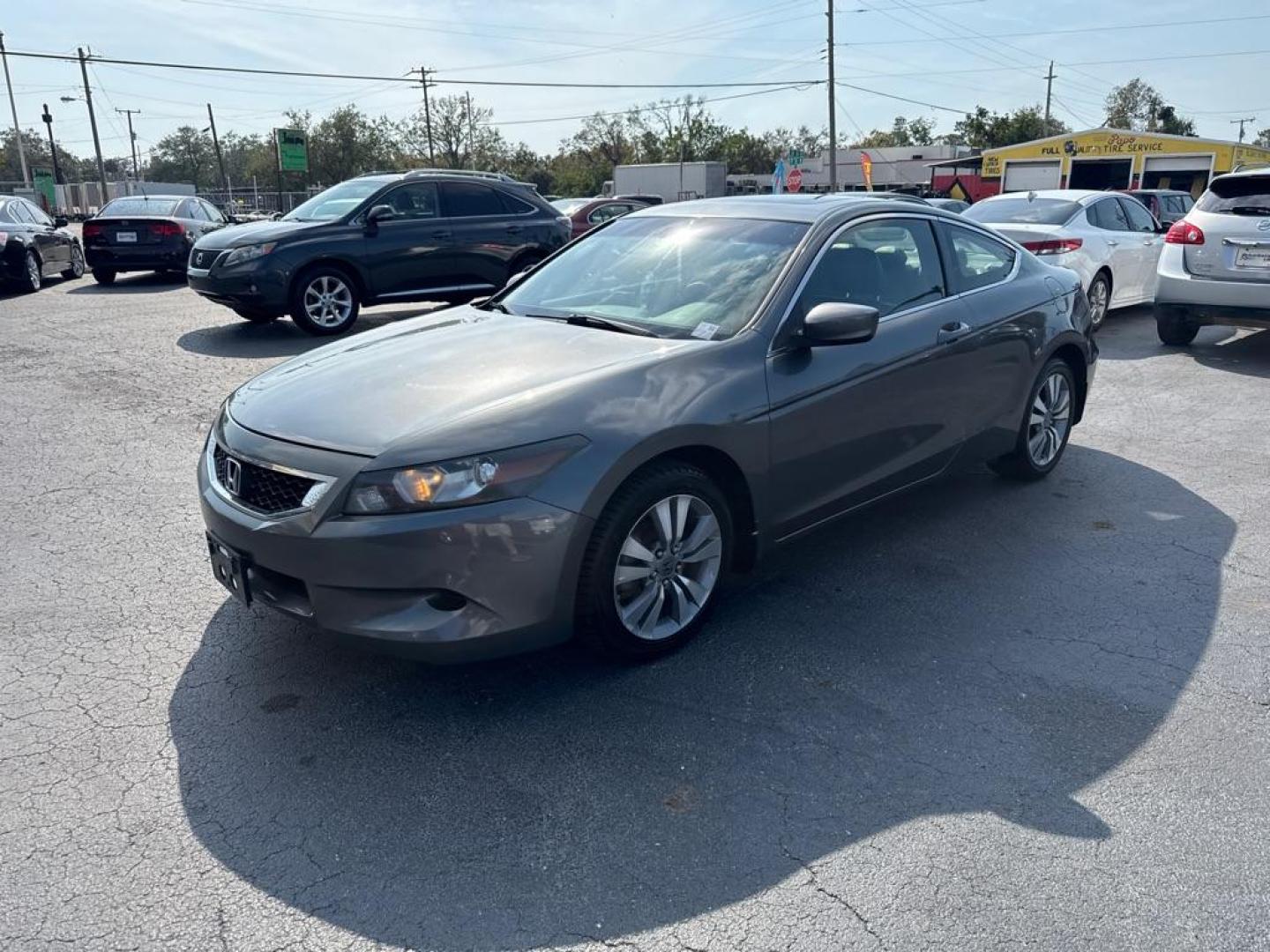 2009 GRAY HONDA ACCORD EXL (1HGCS128X9A) with an 2.4L engine, Automatic transmission, located at 2929 9th St. West, Bradenton, 34205, (941) 242-2810, 27.473591, -82.570679 - Thanks for inquring into DriveNation USA! All vehicles listed can be viewed at www.drivenationusa.com for vehicle history reports and additonal info. We cannot quote any terms such as down payments or monthly payments without an application. You can apply directly at www.drivenationusa.com or by con - Photo#3