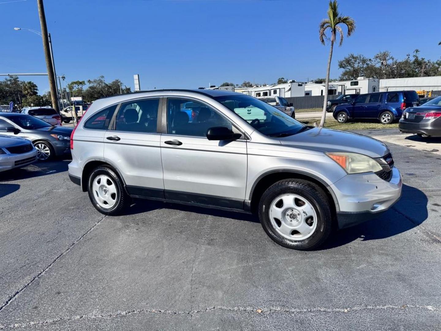 2010 SILVER HONDA CR-V LX (3CZRE3H35AG) with an 2.4L engine, Automatic transmission, located at 2929 9th St. West, Bradenton, 34205, (941) 242-2810, 27.473591, -82.570679 - Photo#1