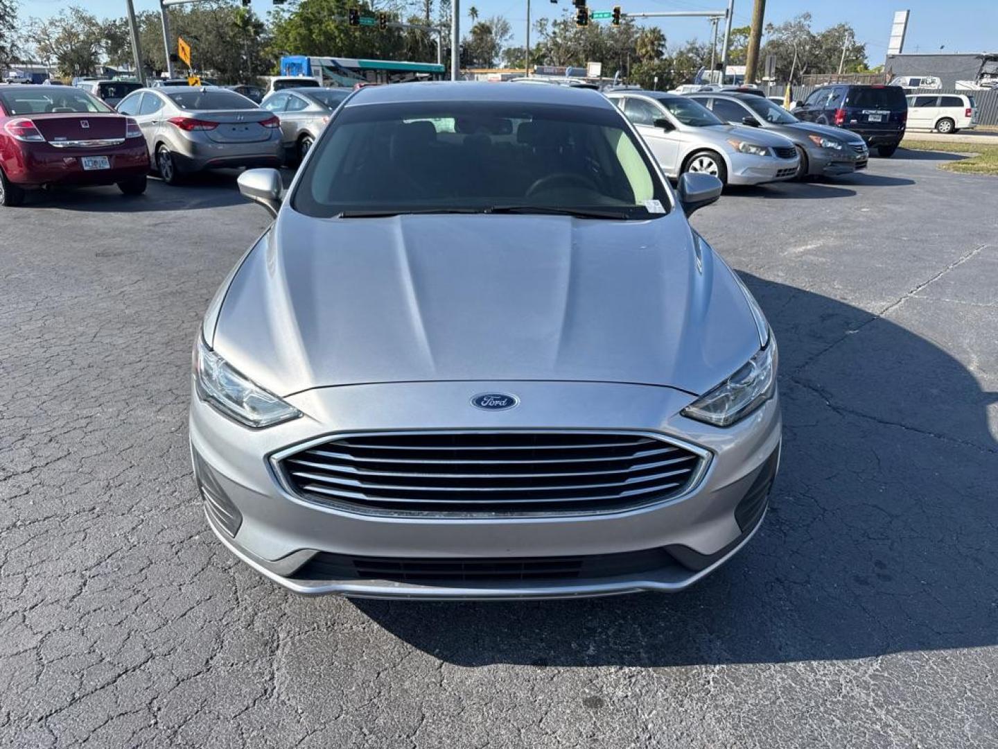 2020 SILVER FORD FUSION SE (3FA6P0H78LR) with an 2.5L engine, Automatic transmission, located at 2929 9th St. West, Bradenton, 34205, (941) 242-2810, 27.473591, -82.570679 - Thanks for inquring into DriveNation USA! All vehicles listed can be viewed at www.drivenationusa.com for vehicle history reports and additonal info. We cannot quote any terms such as down payments or monthly payments without an application. You can apply directly at www.drivenationusa.com or by con - Photo#3