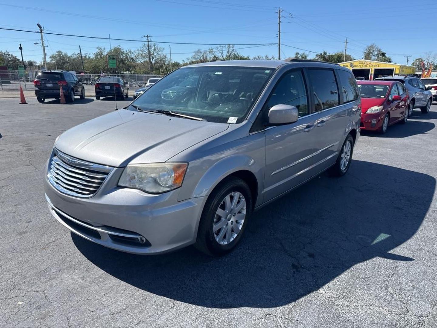 2014 GRAY CHRYSLER TOWN and COUNTRY TOURING (2C4RC1BG4ER) with an 3.6L engine, Automatic transmission, located at 2929 9th St. West, Bradenton, 34205, (941) 242-2810, 27.473591, -82.570679 - Thanks for inquring into DriveNation USA! All vehicles listed can be viewed at www.drivenationusa.com for vehicle history reports and additonal info. We cannot quote any terms such as down payments or monthly payments without an application. You can apply directly at www.drivenationusa.com or by con - Photo#4