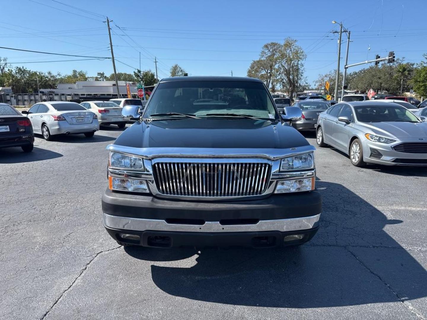 2004 BLACK CHEVROLET SILVERADO 2500 HEAVY DUTY (1GCHC23U04F) with an 6.0L engine, Automatic transmission, located at 2929 9th St. West, Bradenton, 34205, (941) 242-2810, 27.473591, -82.570679 - Thanks for inquring into DriveNation USA! All vehicles listed can be viewed at www.drivenationusa.com for vehicle history reports and additonal info. We cannot quote any terms such as down payments or monthly payments without an application. You can apply directly at www.drivenationusa.com or by con - Photo#3