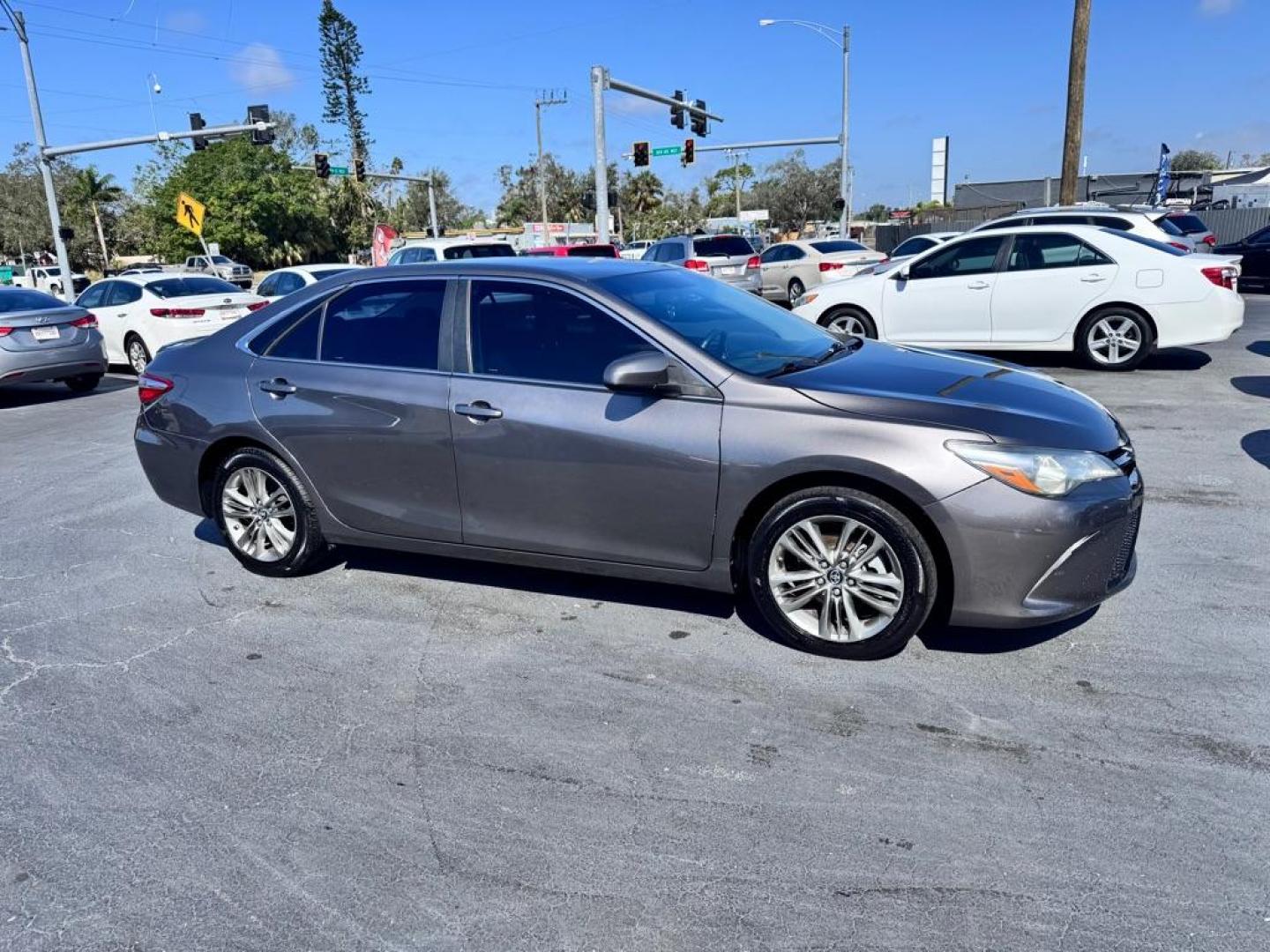 2016 GRAY TOYOTA CAMRY LE (4T1BF1FK8GU) with an 2.5L engine, Automatic transmission, located at 2929 9th St. West, Bradenton, 34205, (941) 242-2810, 27.473591, -82.570679 - Thanks for inquring into DriveNation USA! All vehicles listed can be viewed at www.drivenationusa.com for vehicle history reports and additonal info. We cannot quote any terms such as down payments or monthly payments without an application. You can apply directly at www.drivenationusa.com or by con - Photo#0