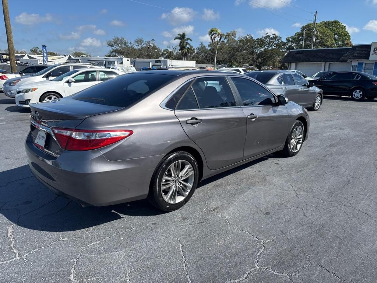 2016 GRAY TOYOTA CAMRY LE (4T1BF1FK8GU) with an 2.5L engine, Automatic transmission, located at 2929 9th St. West, Bradenton, 34205, (941) 242-2810, 27.473591, -82.570679 - Thanks for inquring into DriveNation USA! All vehicles listed can be viewed at www.drivenationusa.com for vehicle history reports and additonal info. We cannot quote any terms such as down payments or monthly payments without an application. You can apply directly at www.drivenationusa.com or by con - Photo#7