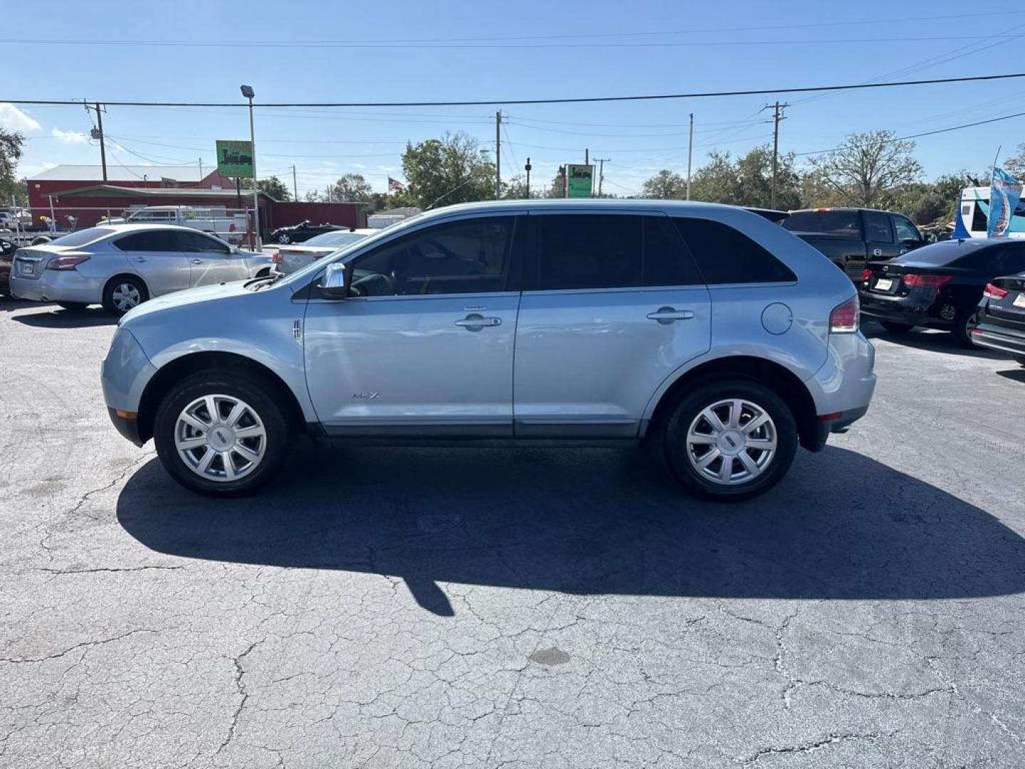 2008 BLUE LINCOLN MKX (2LMDU68C58B) with an 3.5L engine, Automatic transmission, located at 2929 9th St. West, Bradenton, 34205, (941) 242-2810, 27.473591, -82.570679 - Thanks for inquring into DriveNation USA! All vehicles listed can be viewed at www.drivenationusa.com for vehicle history reports and additonal info. We cannot quote any terms such as down payments or monthly payments without an application. You can apply directly at www.drivenationusa.com or by con - Photo#4