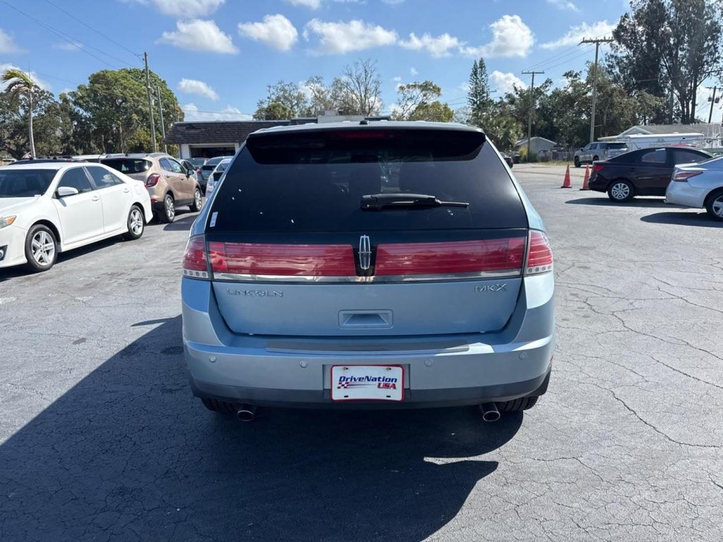 2008 BLUE LINCOLN MKX (2LMDU68C58B) with an 3.5L engine, Automatic transmission, located at 2929 9th St. West, Bradenton, 34205, (941) 242-2810, 27.473591, -82.570679 - Thanks for inquring into DriveNation USA! All vehicles listed can be viewed at www.drivenationusa.com for vehicle history reports and additonal info. We cannot quote any terms such as down payments or monthly payments without an application. You can apply directly at www.drivenationusa.com or by con - Photo#6