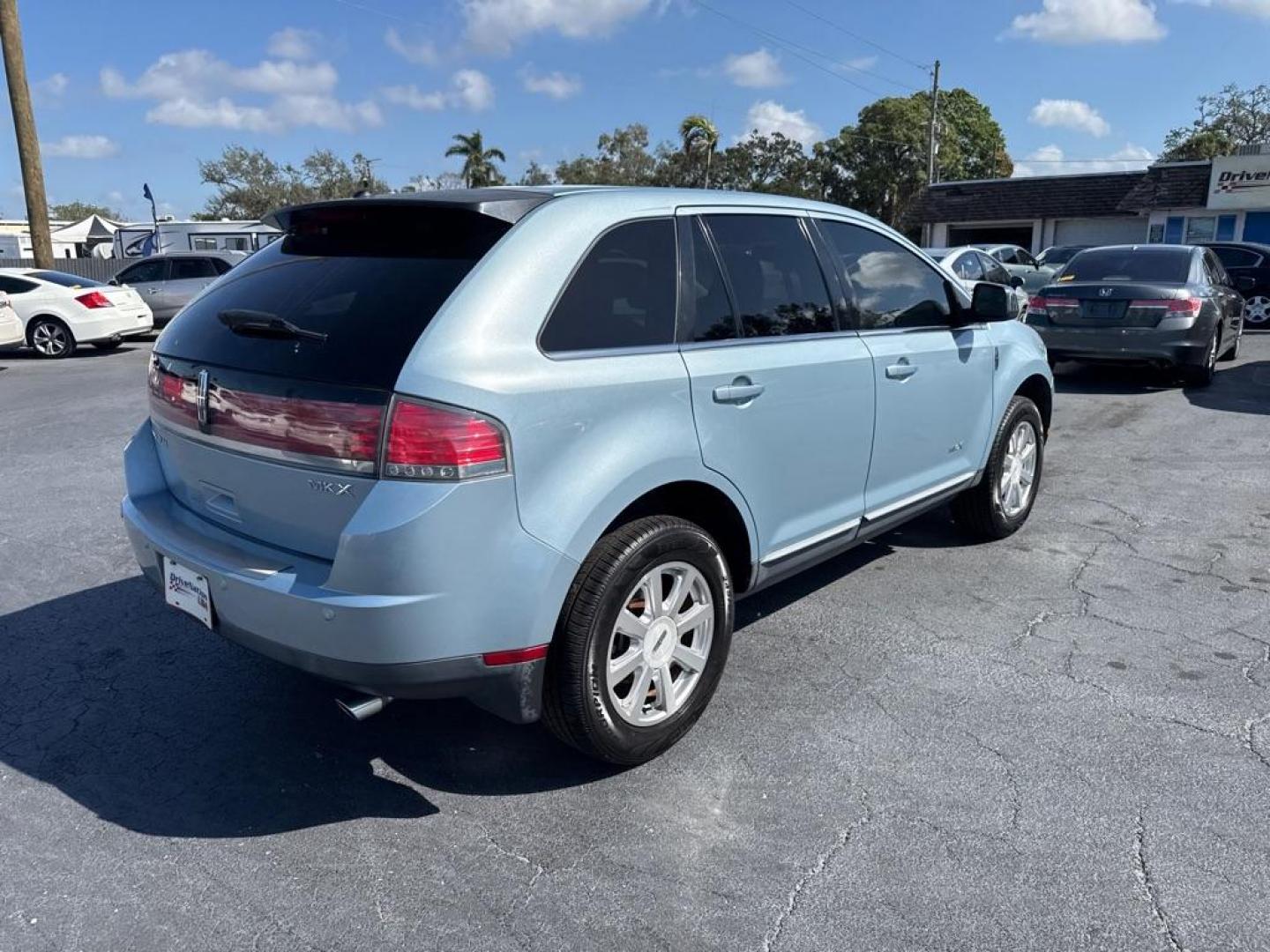 2008 BLUE LINCOLN MKX (2LMDU68C58B) with an 3.5L engine, Automatic transmission, located at 2929 9th St. West, Bradenton, 34205, (941) 242-2810, 27.473591, -82.570679 - Thanks for inquring into DriveNation USA! All vehicles listed can be viewed at www.drivenationusa.com for vehicle history reports and additonal info. We cannot quote any terms such as down payments or monthly payments without an application. You can apply directly at www.drivenationusa.com or by con - Photo#7