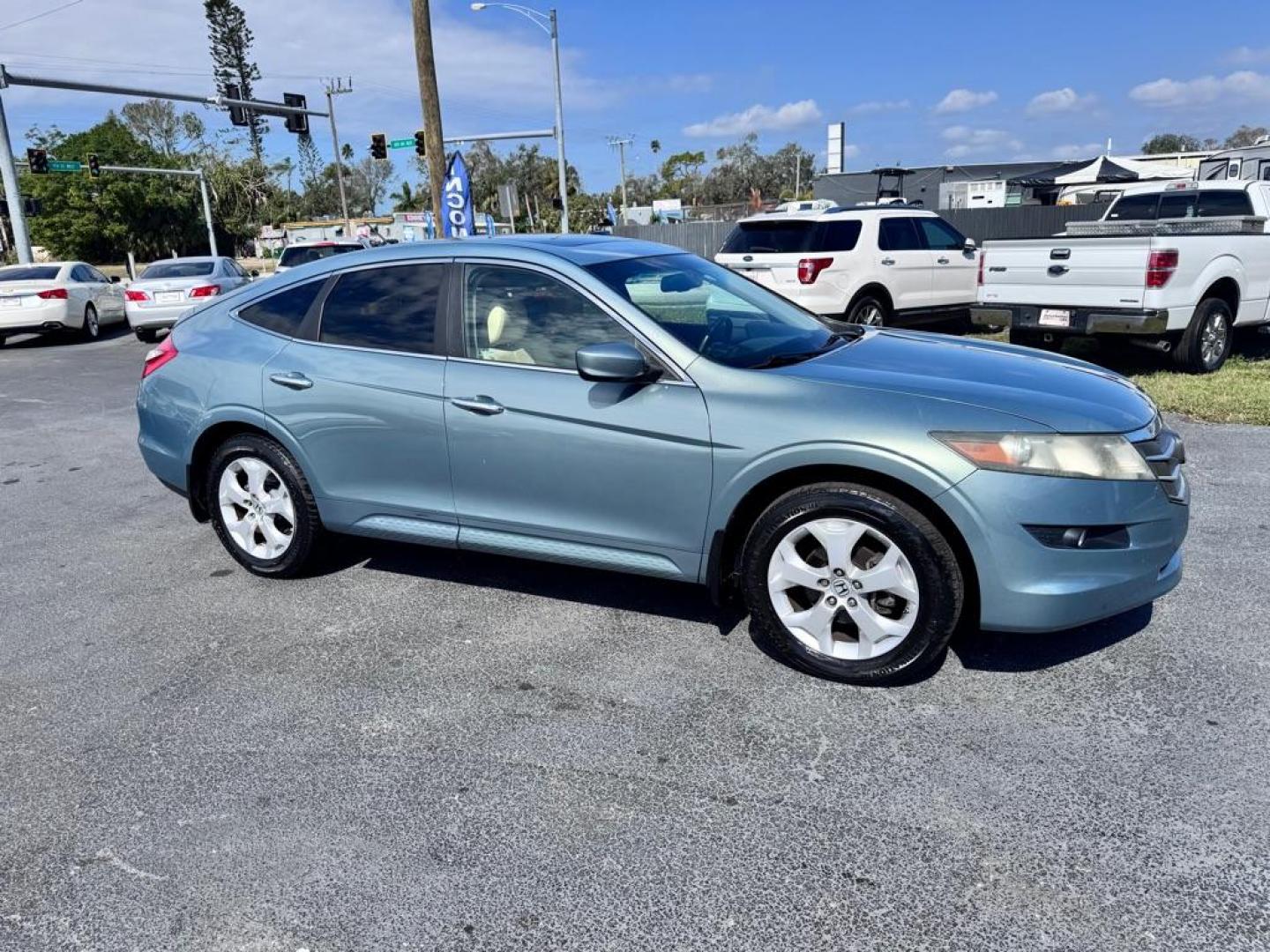 2010 GREEN HONDA ACCORD CROSSTOU EXL (5J6TF1H56AL) with an 3.5L engine, Automatic transmission, located at 2929 9th St. West, Bradenton, 34205, (941) 242-2810, 27.473591, -82.570679 - Thanks for inquring into DriveNation USA! All vehicles listed can be viewed at www.drivenationusa.com for vehicle history reports and additonal info. We cannot quote any terms such as down payments or monthly payments without an application. You can apply directly at www.drivenationusa.com or by con - Photo#0