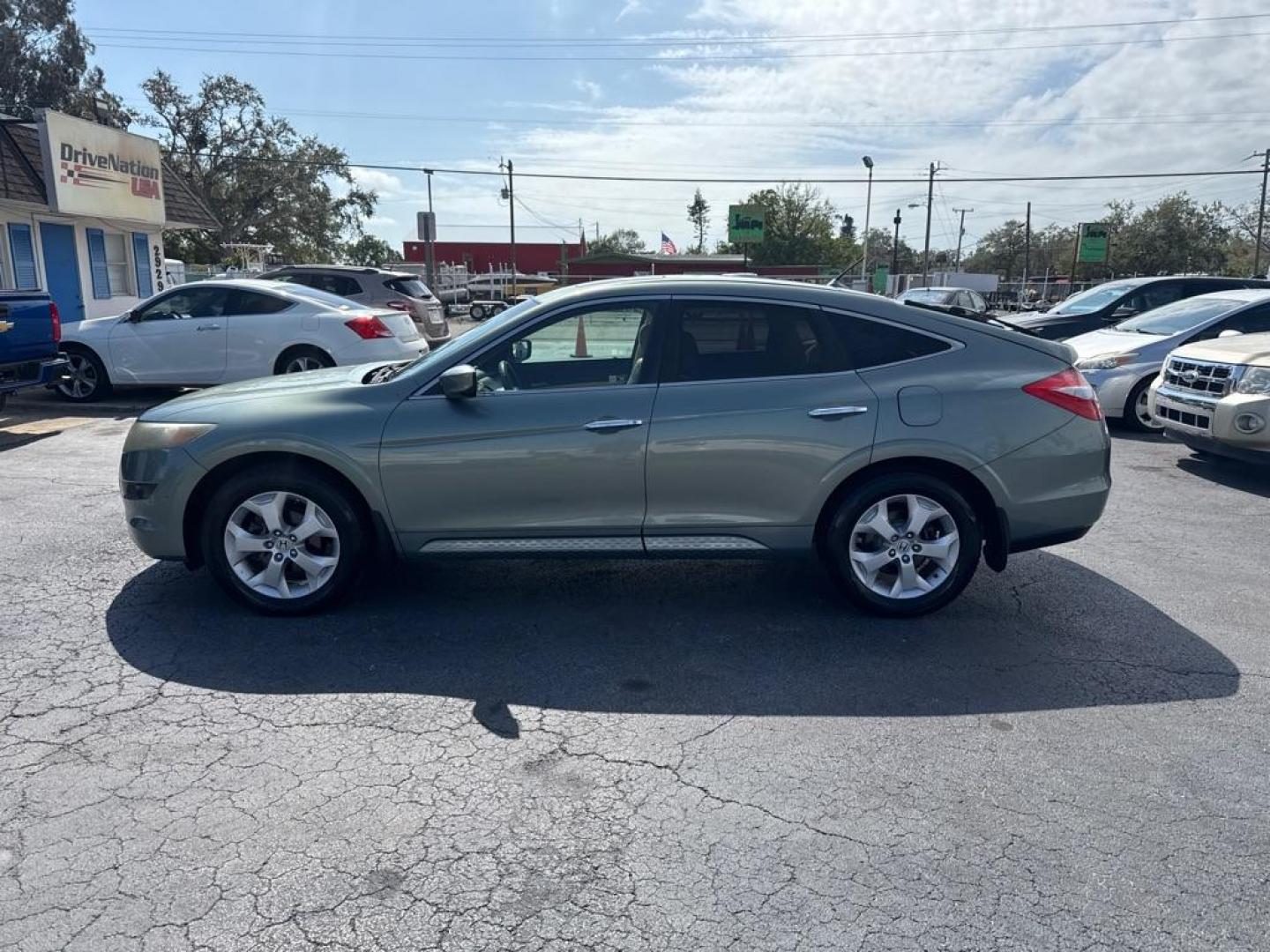 2010 GREEN HONDA ACCORD CROSSTOU EXL (5J6TF1H56AL) with an 3.5L engine, Automatic transmission, located at 2929 9th St. West, Bradenton, 34205, (941) 242-2810, 27.473591, -82.570679 - Thanks for inquring into DriveNation USA! All vehicles listed can be viewed at www.drivenationusa.com for vehicle history reports and additonal info. We cannot quote any terms such as down payments or monthly payments without an application. You can apply directly at www.drivenationusa.com or by con - Photo#4