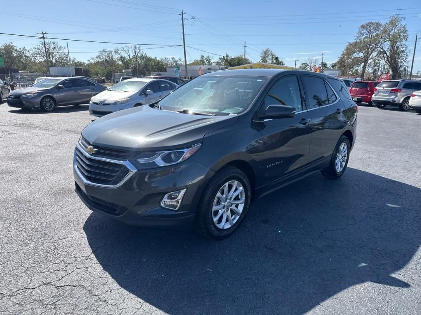 2018 GRAY CHEVROLET EQUINOX LT (2GNAXJEV0J6) with an 1.5L engine, Automatic transmission, located at 2929 9th St. West, Bradenton, 34205, (941) 242-2810, 27.473591, -82.570679 - Thanks for inquring into DriveNation USA! All vehicles listed can be viewed at www.drivenationusa.com for vehicle history reports and additonal info. We cannot quote any terms such as down payments or monthly payments without an application. You can apply directly at www.drivenationusa.com or by con - Photo#4