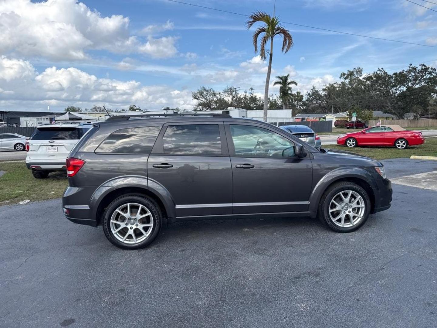 2016 GRAY DODGE JOURNEY SXT (3C4PDCBG1GT) with an 3.6L engine, Automatic transmission, located at 2929 9th St. West, Bradenton, 34205, (941) 242-2810, 27.473591, -82.570679 - Thanks for inquring into DriveNation USA! All vehicles listed can be viewed at www.drivenationusa.com for vehicle history reports and additonal info. We cannot quote any terms such as down payments or monthly payments without an application. You can apply directly at www.drivenationusa.com or by con - Photo#8