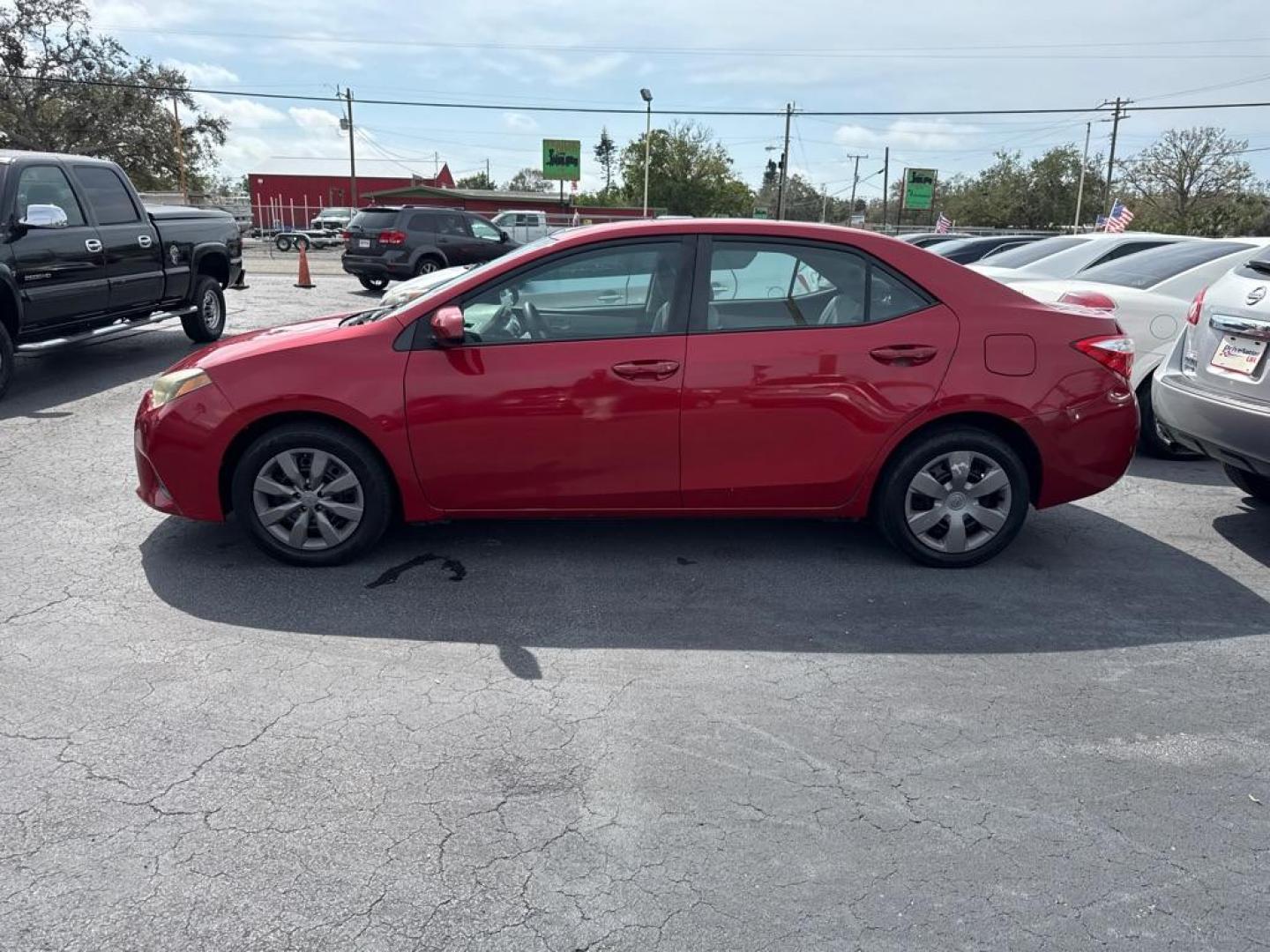 2015 RED TOYOTA COROLLA LE (2T1BURHE1FC) with an 1.8L engine, Automatic transmission, located at 2929 9th St. West, Bradenton, 34205, (941) 242-2810, 27.473591, -82.570679 - Thanks for inquring into DriveNation USA! All vehicles listed can be viewed at www.drivenationusa.com for vehicle history reports and additonal info. We cannot quote any terms such as down payments or monthly payments without an application. You can apply directly at www.drivenationusa.com or by con - Photo#4