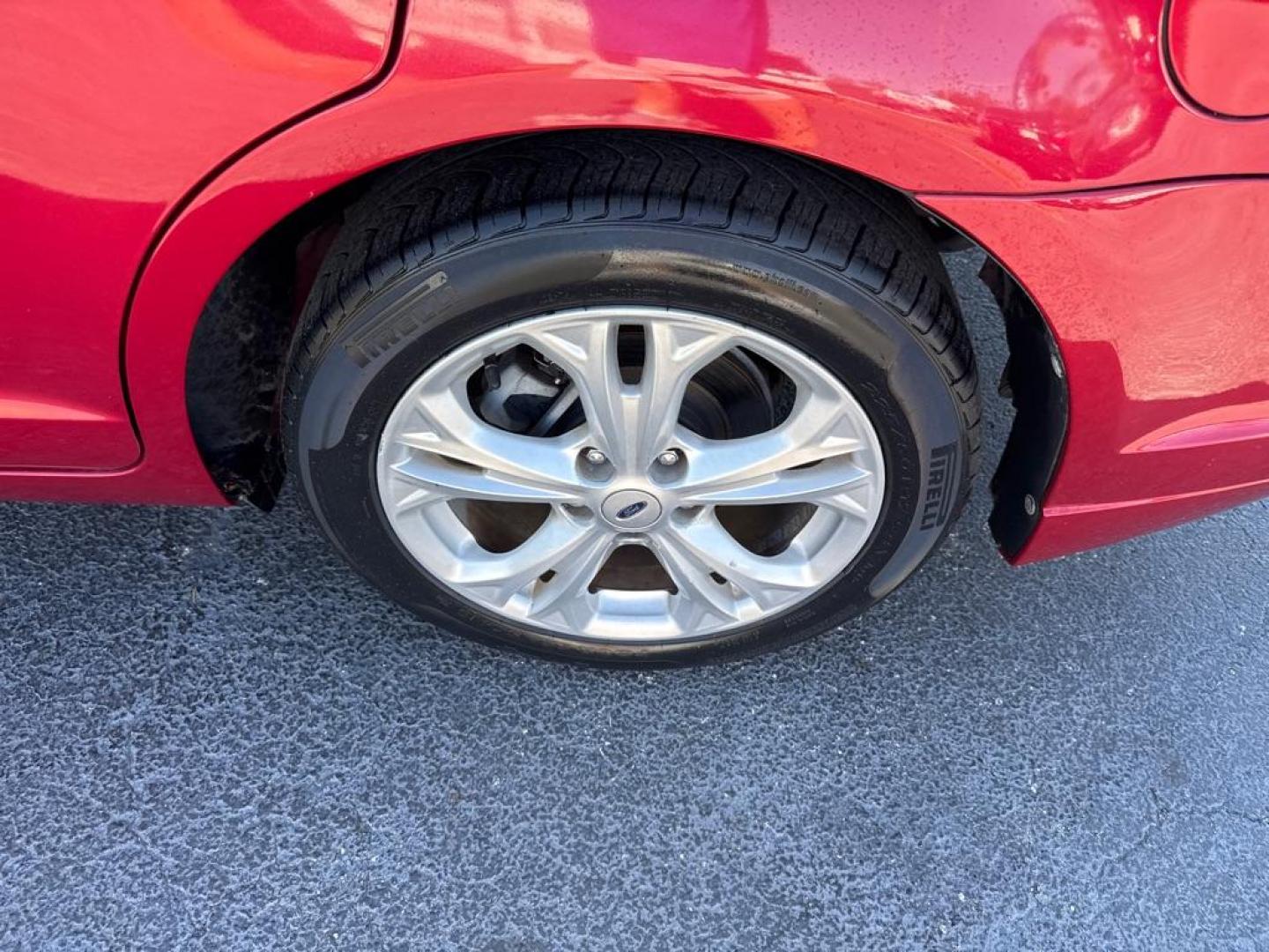 2012 RED FORD FUSION SE (3FAHP0HA6CR) with an 2.5L engine, Automatic transmission, located at 2929 9th St. West, Bradenton, 34205, (941) 242-2810, 27.473591, -82.570679 - Thanks for inquring into DriveNation USA! All vehicles listed can be viewed at www.drivenationusa.com for vehicle history reports and additonal info. We cannot quote any terms such as down payments or monthly payments without an application. You can apply directly at www.drivenationusa.com or by con - Photo#9