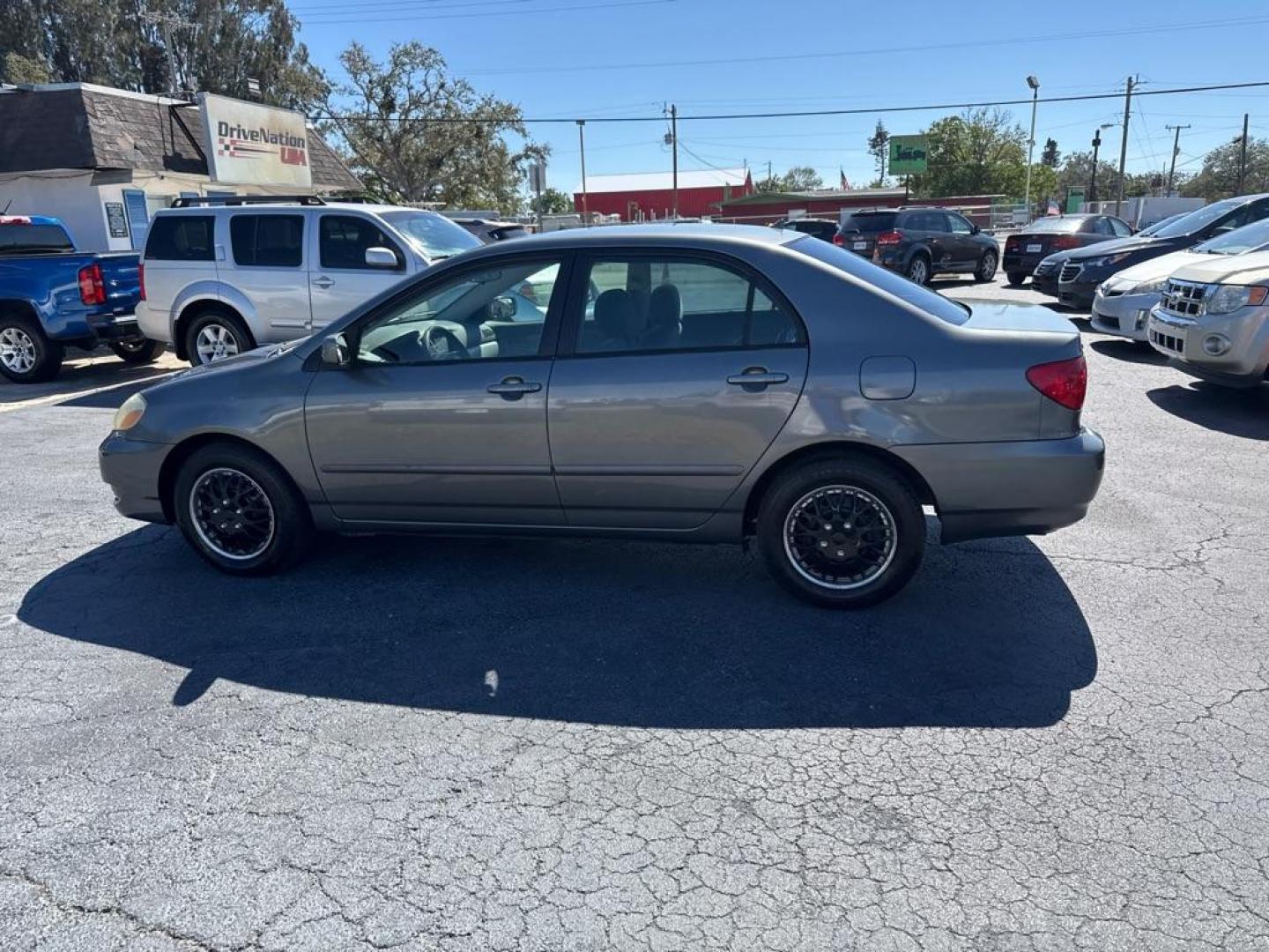 2006 GRAY TOYOTA COROLLA CE (2T1BR32E76C) with an 1.8L engine, Automatic transmission, located at 2929 9th St. West, Bradenton, 34205, (941) 242-2810, 27.473591, -82.570679 - Thanks for inquring into DriveNation USA! All vehicles listed can be viewed at www.drivenationusa.com for vehicle history reports and additonal info. We cannot quote any terms such as down payments or monthly payments without an application. You can apply directly at www.drivenationusa.com or by con - Photo#4