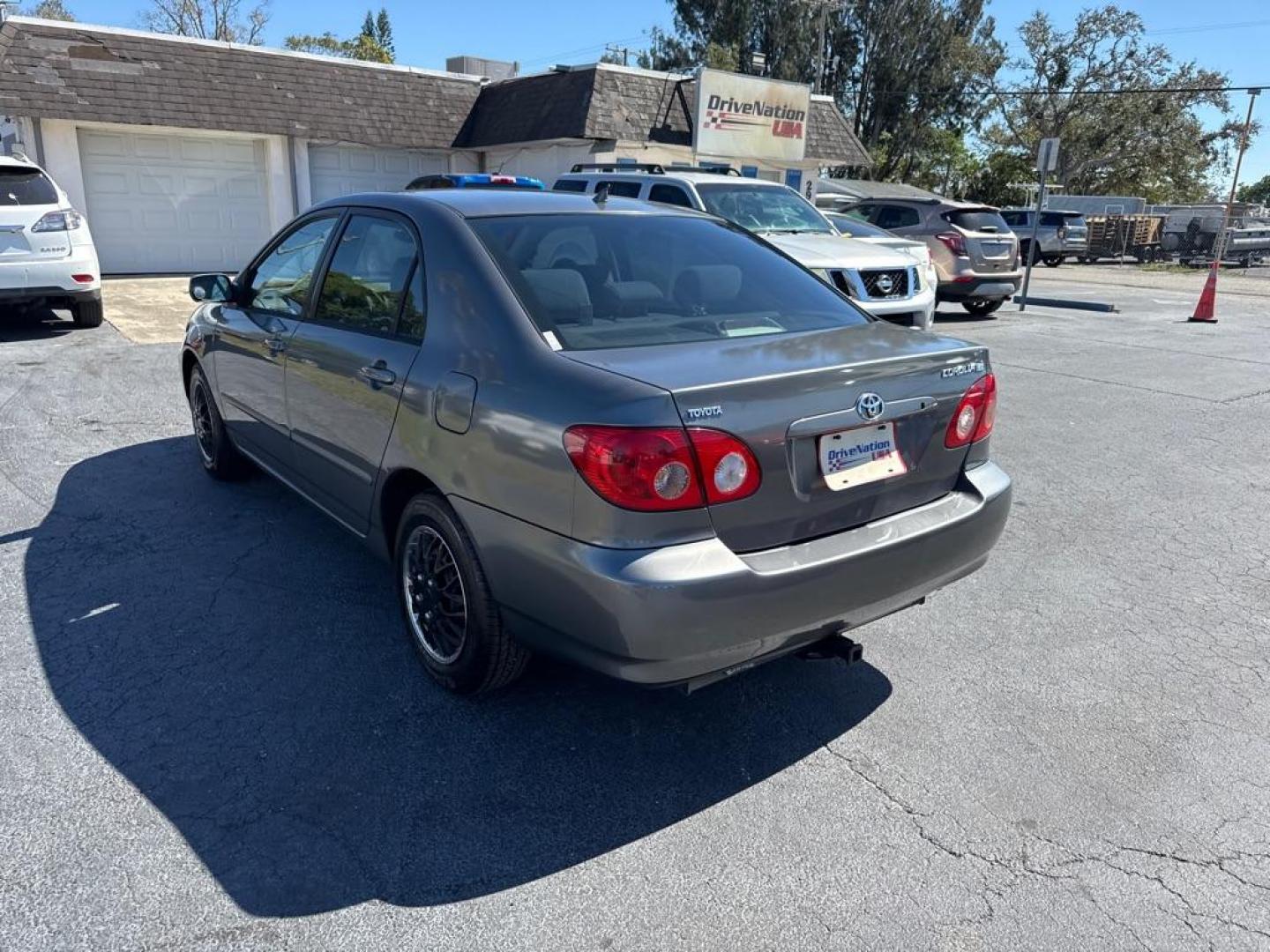 2006 GRAY TOYOTA COROLLA CE (2T1BR32E76C) with an 1.8L engine, Automatic transmission, located at 2929 9th St. West, Bradenton, 34205, (941) 242-2810, 27.473591, -82.570679 - Thanks for inquring into DriveNation USA! All vehicles listed can be viewed at www.drivenationusa.com for vehicle history reports and additonal info. We cannot quote any terms such as down payments or monthly payments without an application. You can apply directly at www.drivenationusa.com or by con - Photo#5